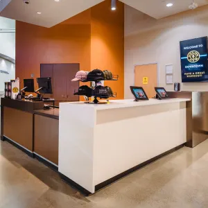 Gold's Gym Austin Downtown