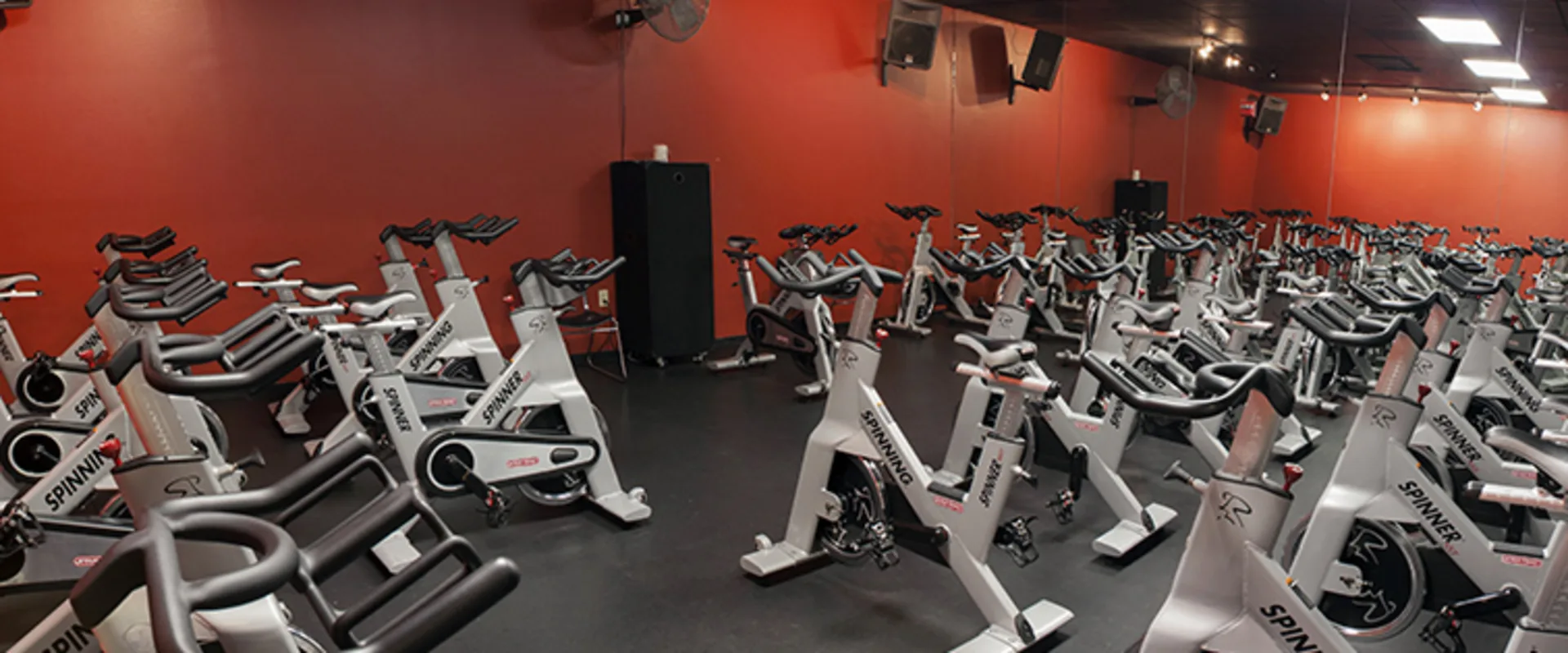 Gold’s Gym San Antonio Goliad (Gold Level) Cycle Studio