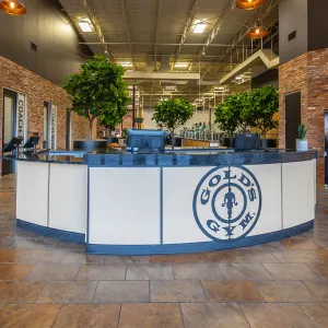 Gold's Gym San Antonio Bandera Trails