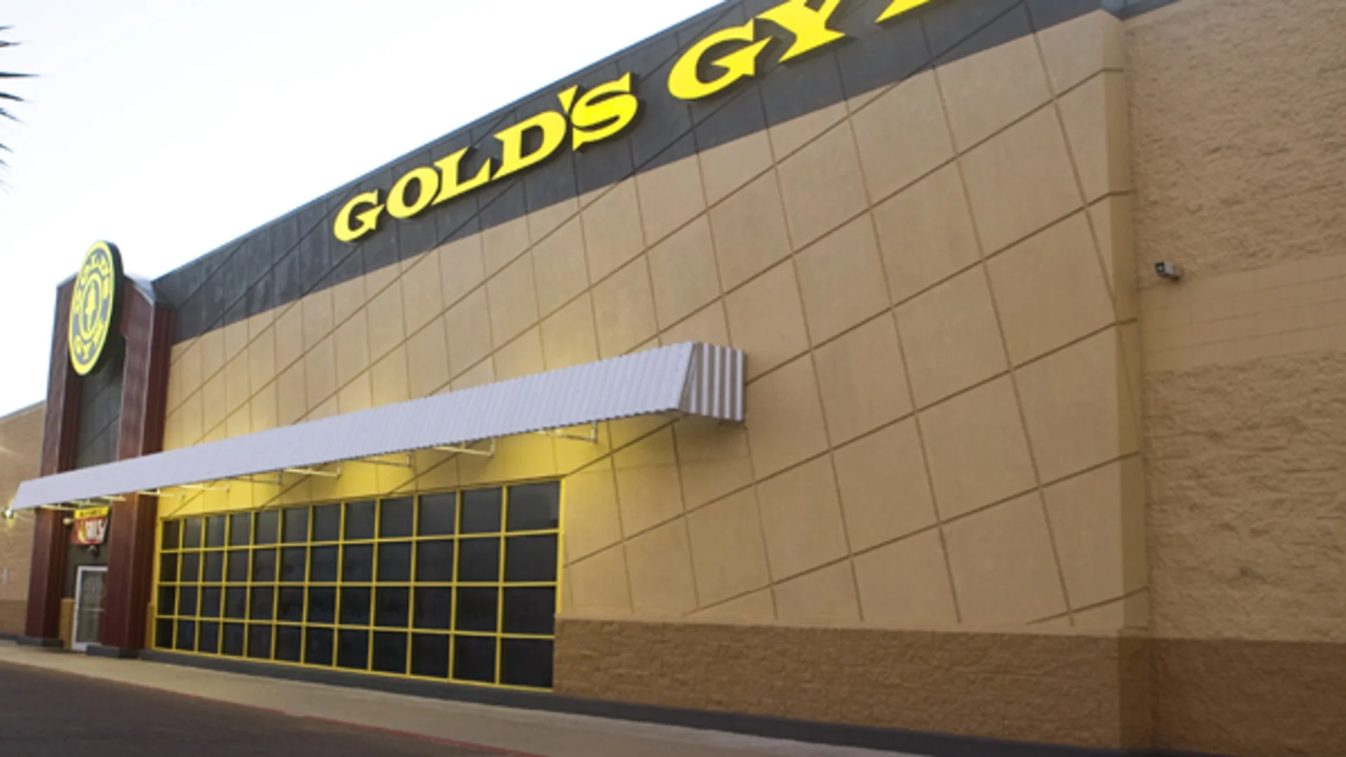 Gold’s Gym Brownsville