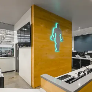 Gold's Gym Tower Point