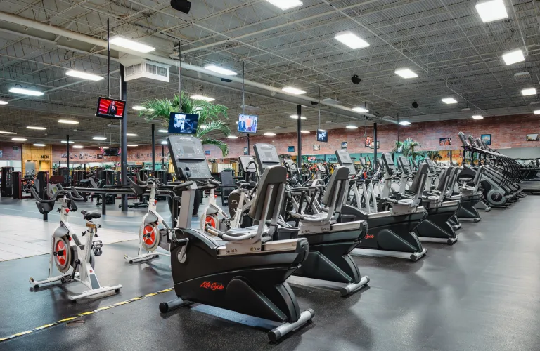 Gold's Gym Crossroads | San Antonio, TX 78201 | Sweat With Purpose