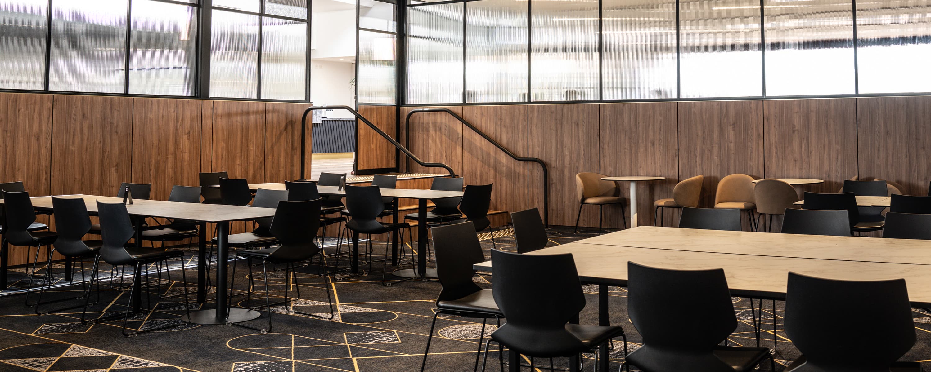 Hotel Renmark banner