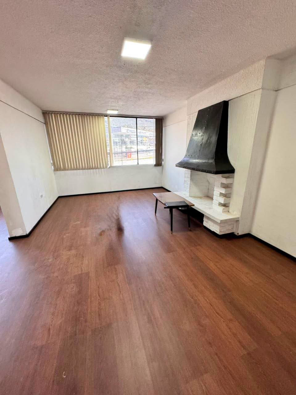 Departamento en arriendo en Mariana de Jesús y Av. América, Quito
