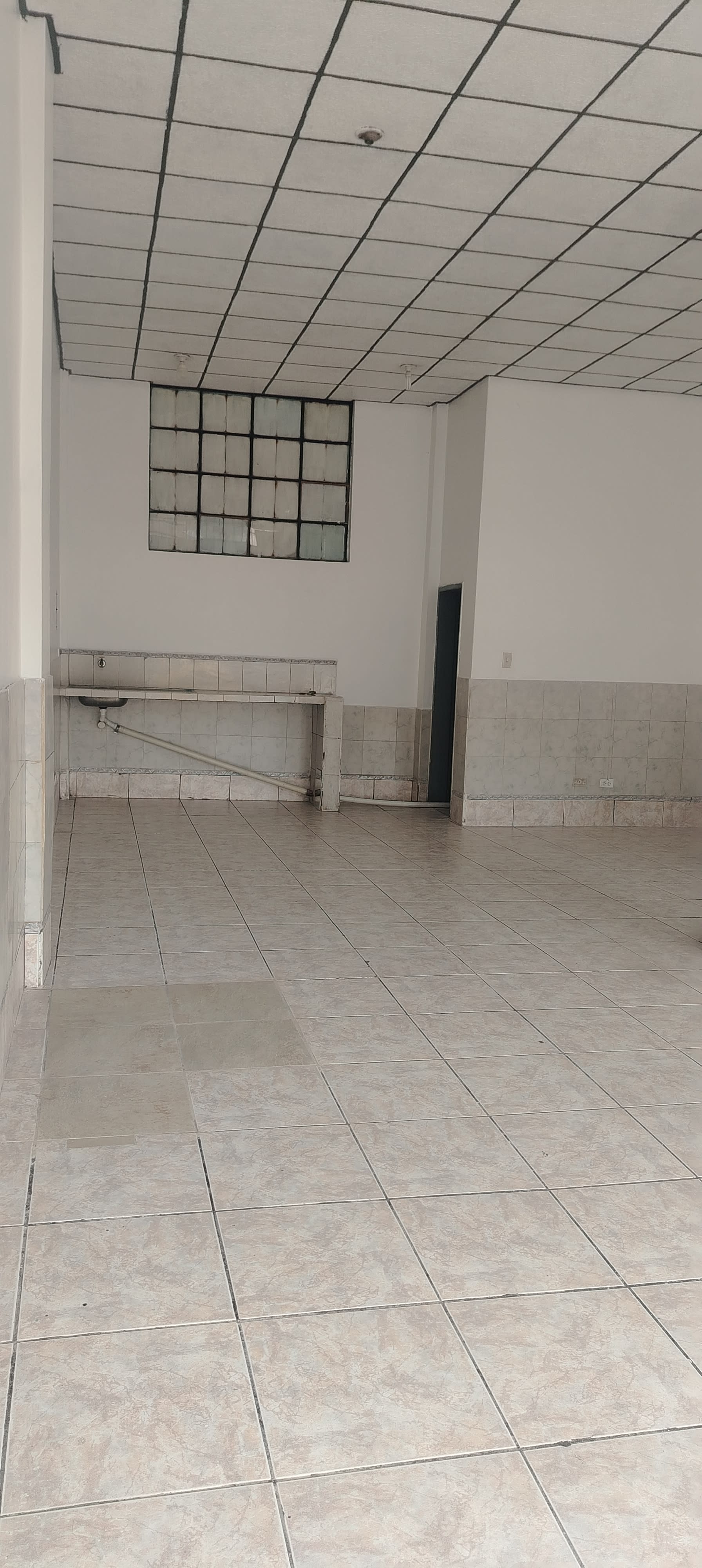 Local Comercial en arriendo Quito — foto 3