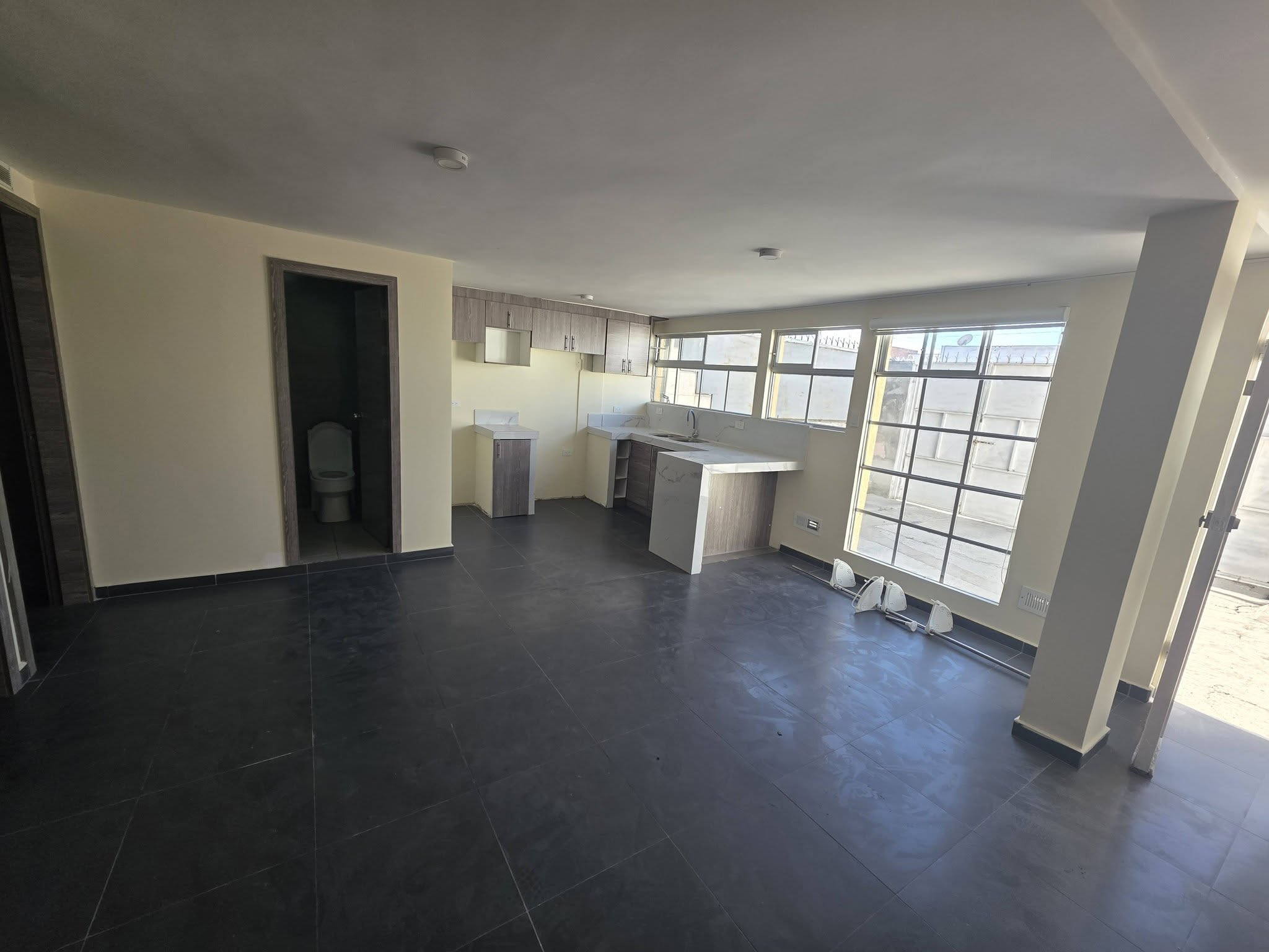 Departamento de 3 dormitorios en arriendo en Calderón, Quito
