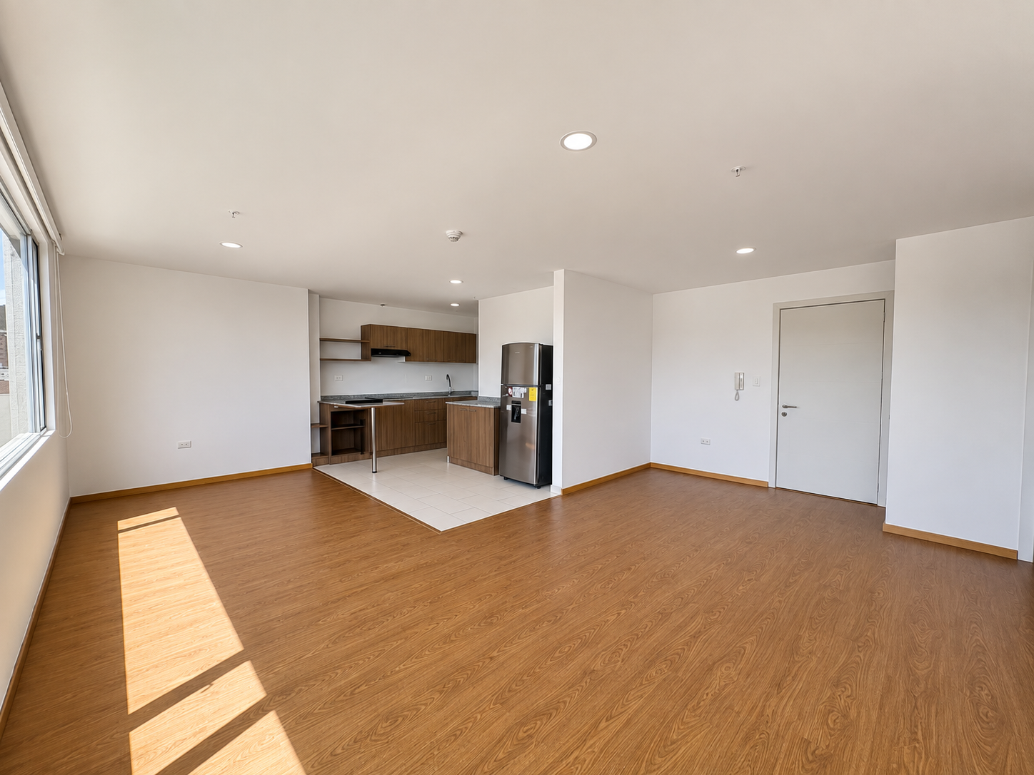 Departamento nuevo en arriendo en el sector Riocentro, Quito