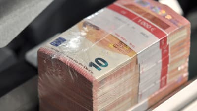 Cash Processing Solutions G D