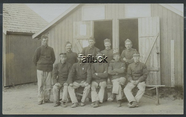 Norway war mail 01: Picture postcard, 10 soildiers