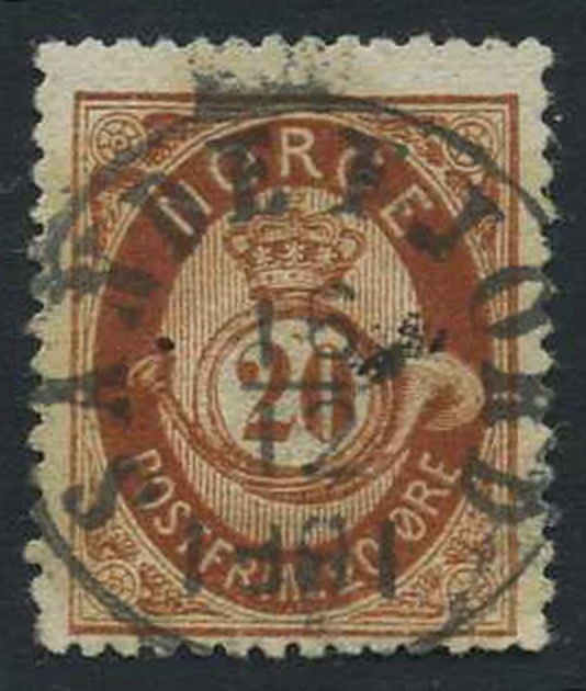 NK 0027. SANDEFJORD 16.12.1881. Superb canc. on 20 øre shaded posthorn 1878. A