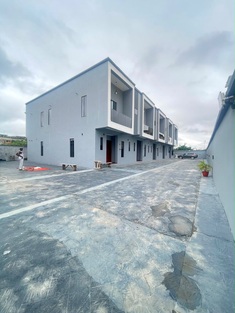 4 Bedroom Terrace Duplex + BQ photo 6