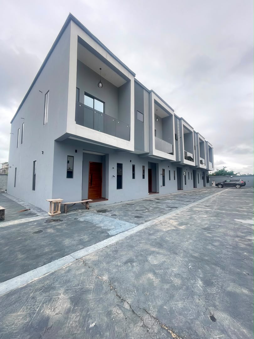 4 Bedroom Terrace Duplex + BQ photo 1