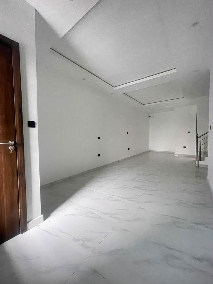4 Bedroom Terrace Duplex + BQ photo 8