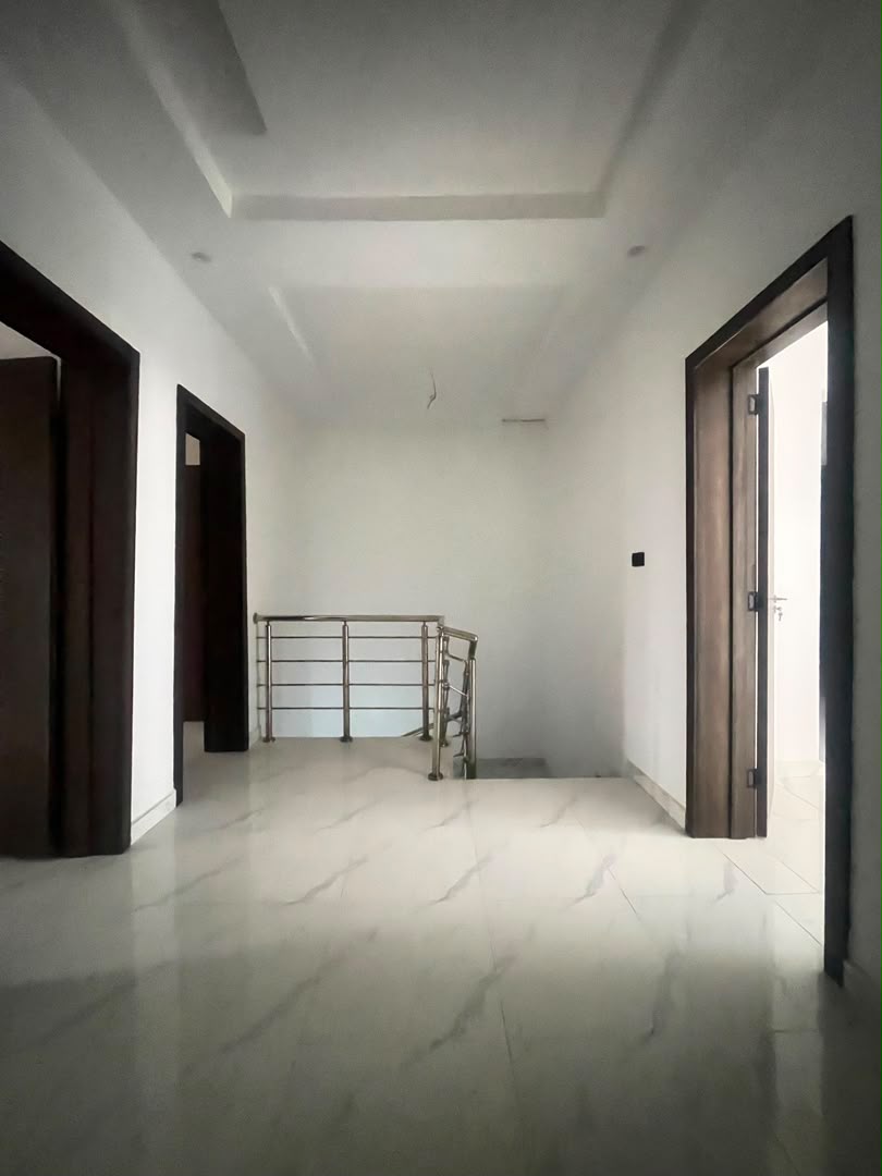 4 Bedroom Terrace Duplex + BQ photo 12