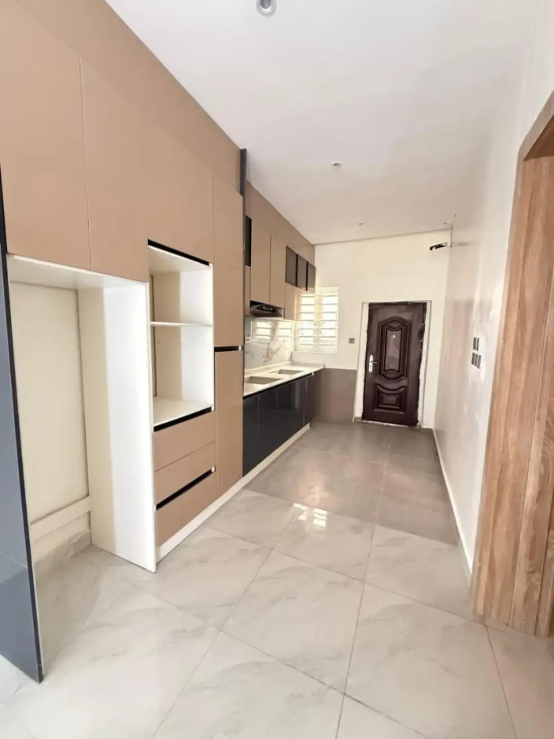 2 bedroom Terrace Duplex +BQ  photo 4