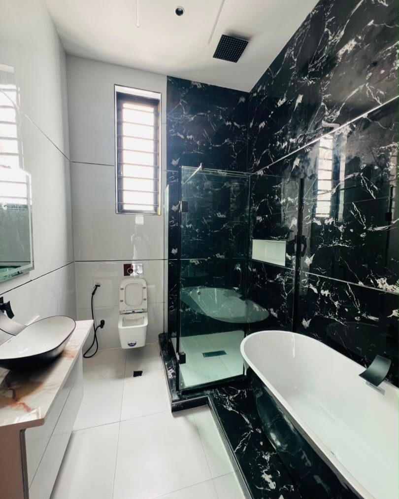 4 Bedroom Semi Detached Duplex + BQ photo 4
