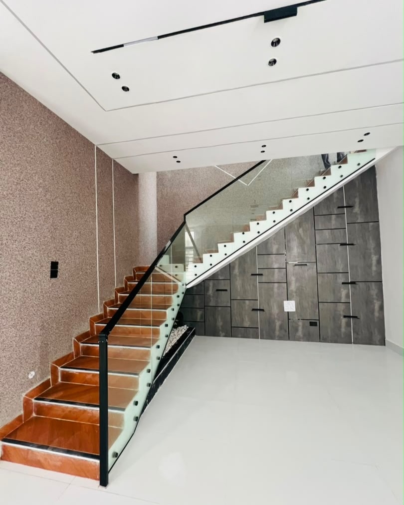 4 Bedroom Semi Detached Duplex + BQ photo 7