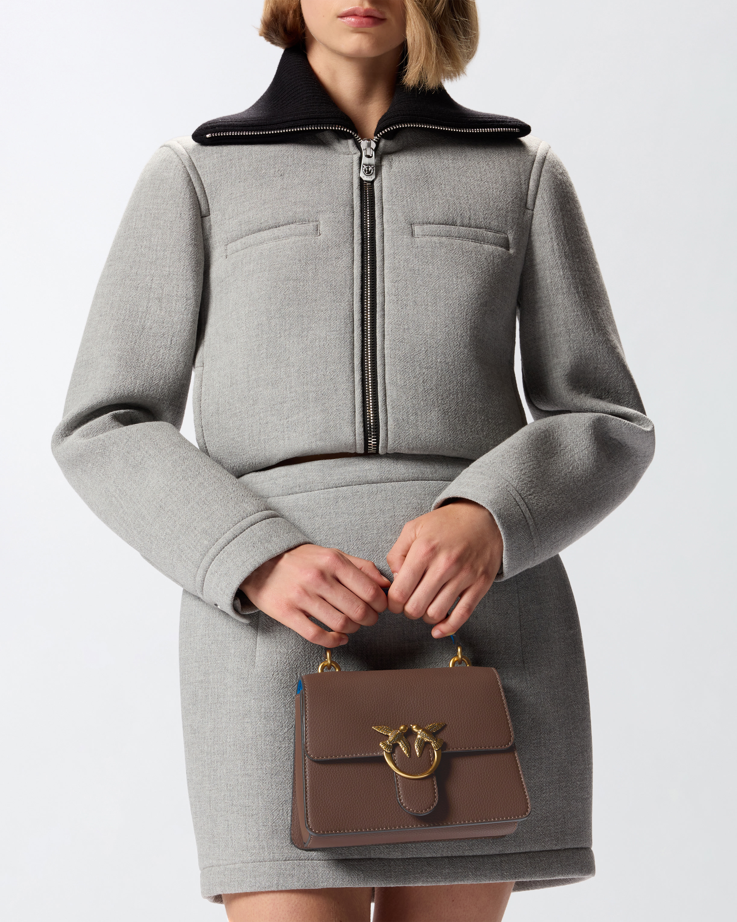 Маленькая сумка Mini Love Bag Top Handle Light из кожи с естественной мереей 6