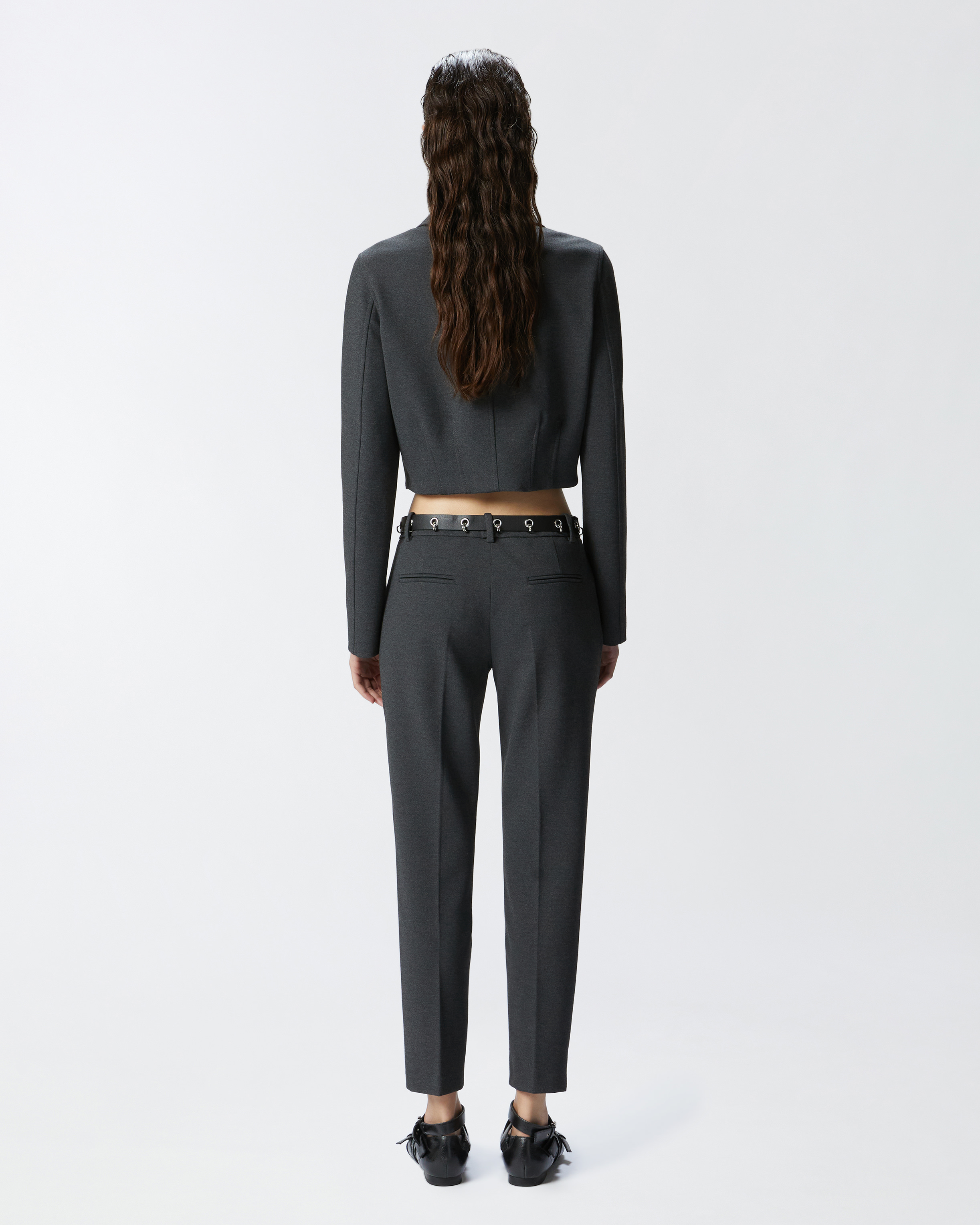 Pantaloni a sigaretta con piega stirata 2