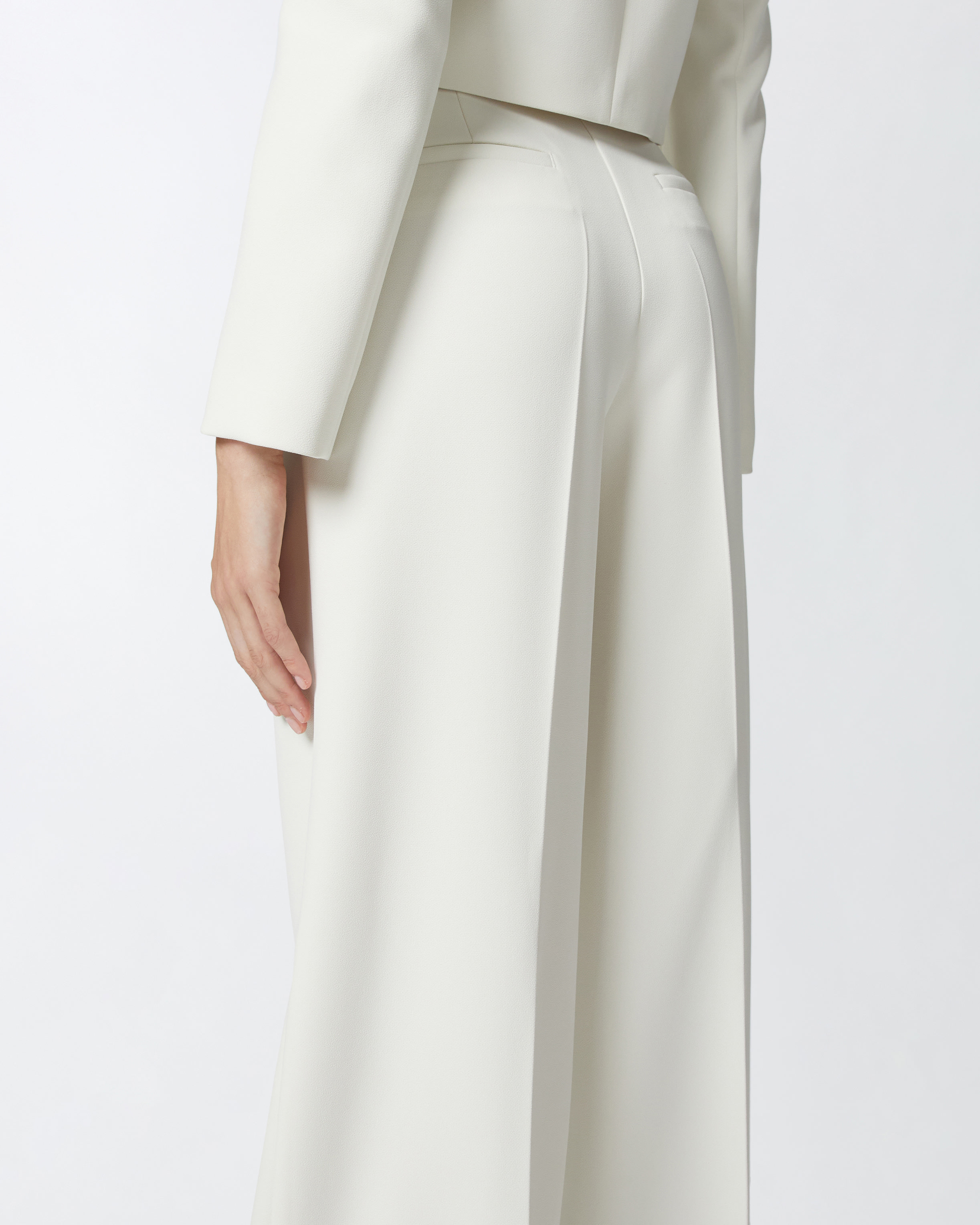 Elegant palazzo trousers in crepe 3