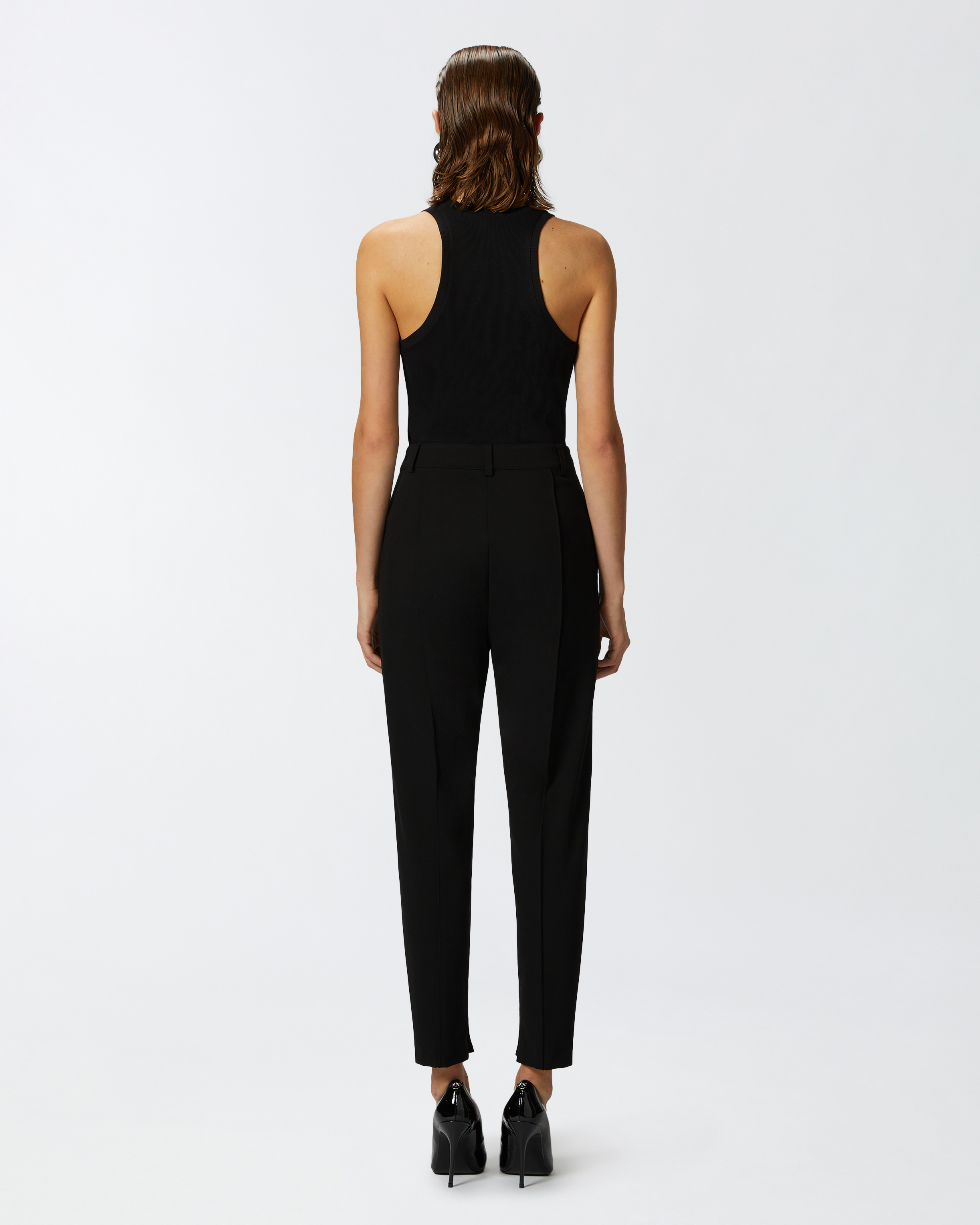 リブ ロゴトップ 3