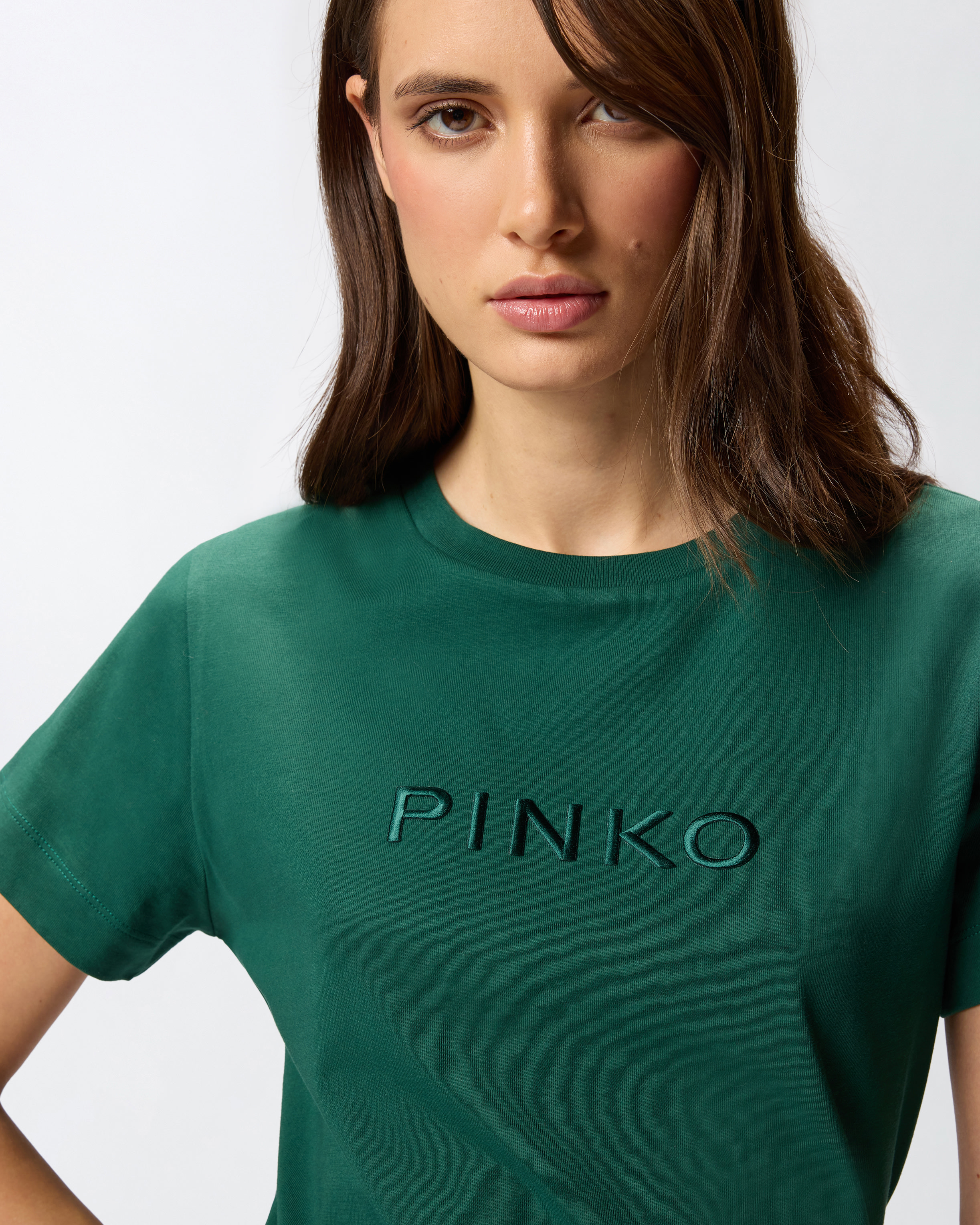 Camiseta logotipo PINKO bordado 3