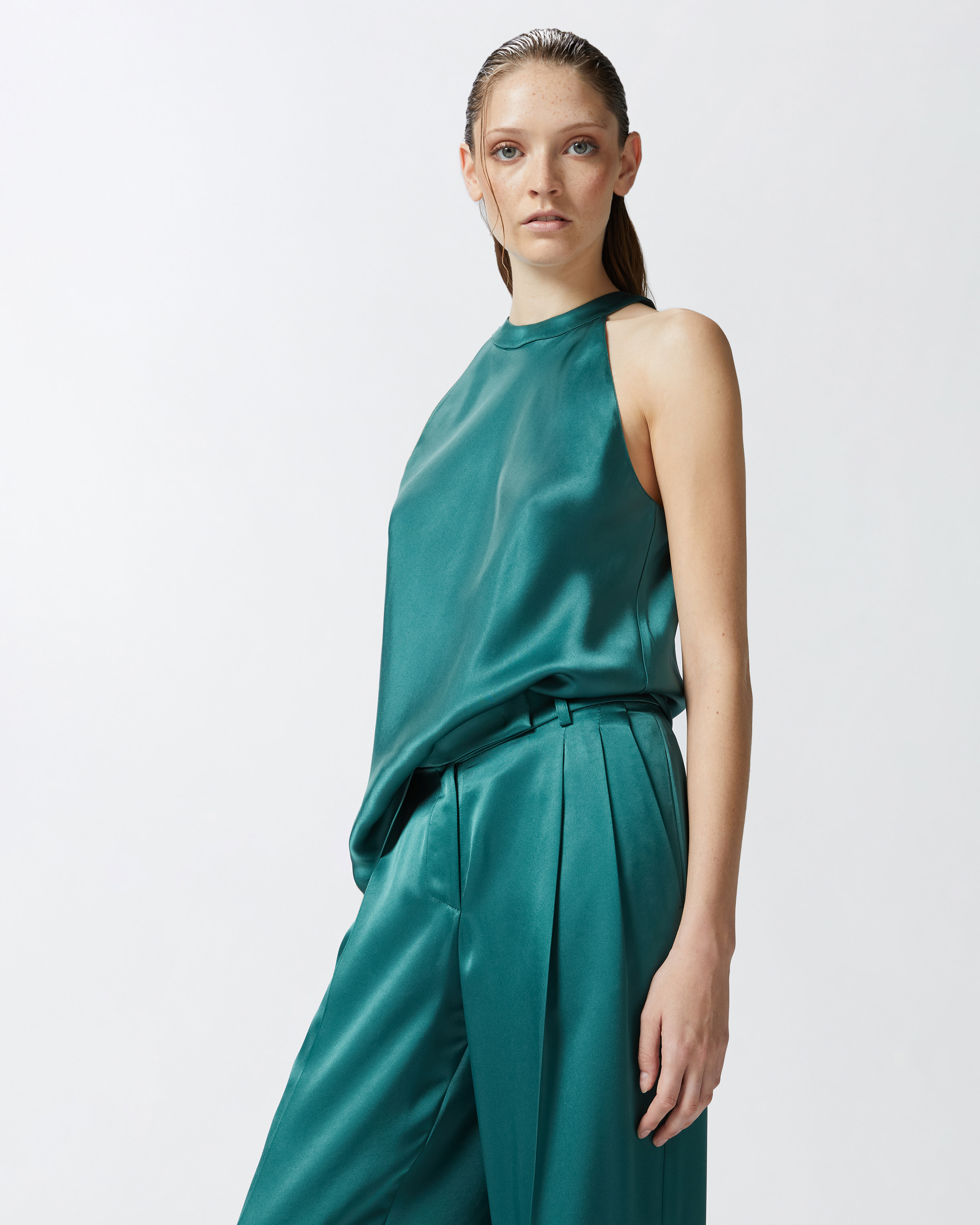 Топ из атласа и жоржета с бантом - ЗЕЛЕНЫЙ - large