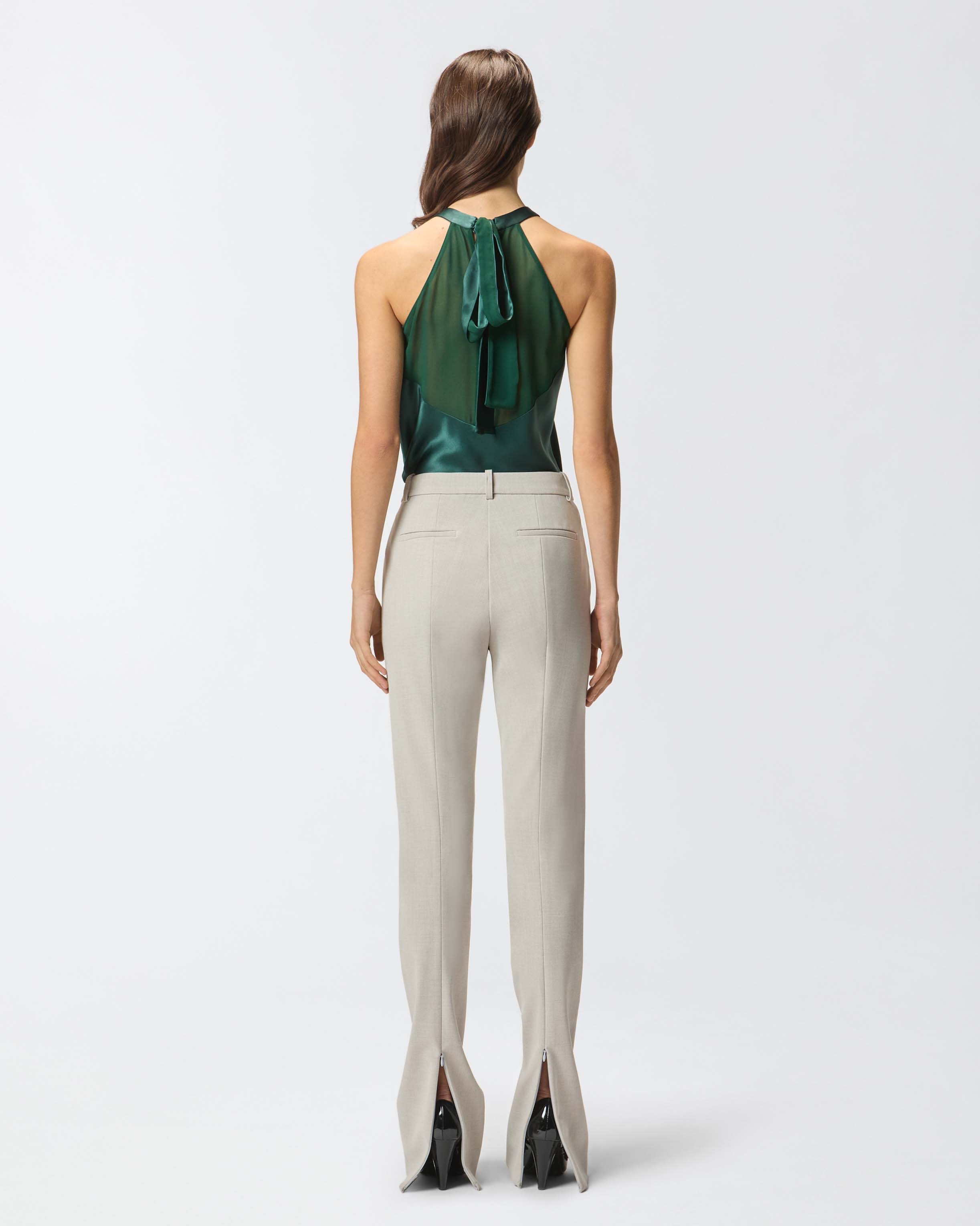 Fließendes Top mit Masche 2