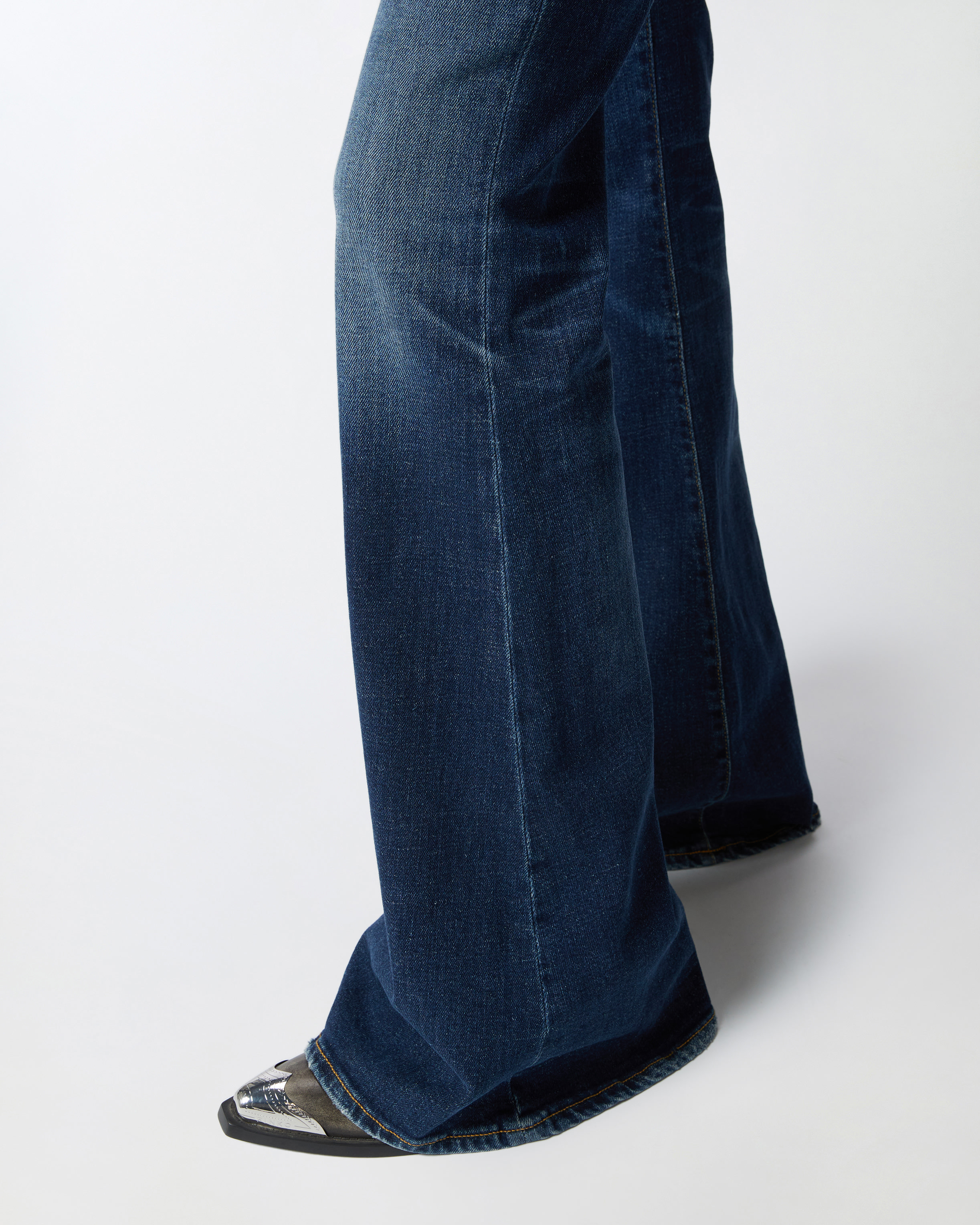 Pinko Dark Blue Wide Flared Jeans In Délavage Vintage Moyen Foncé