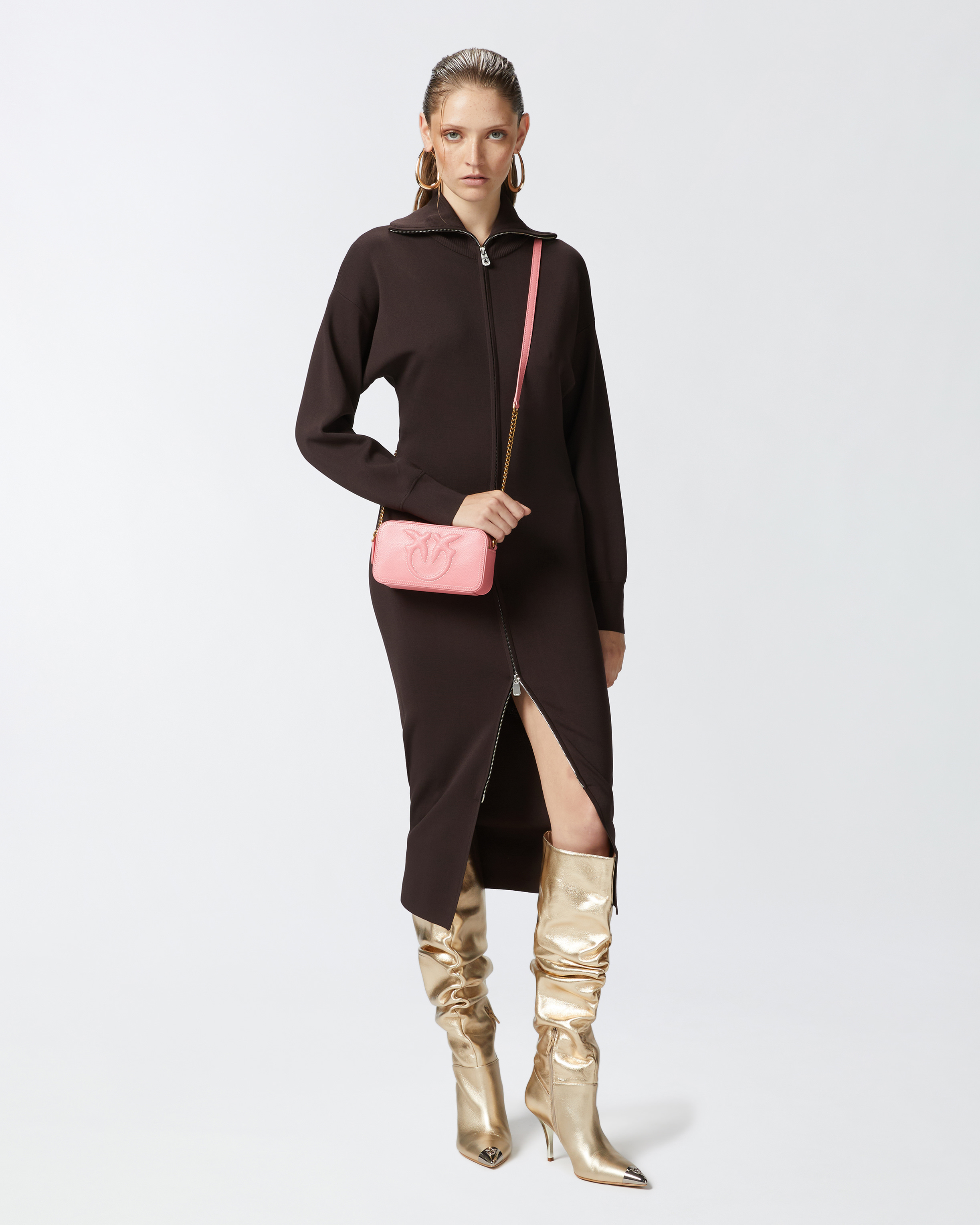 Трикотажное платье миди с высоким воротом и молнией - КОРИЧНЕВЫЙ - large