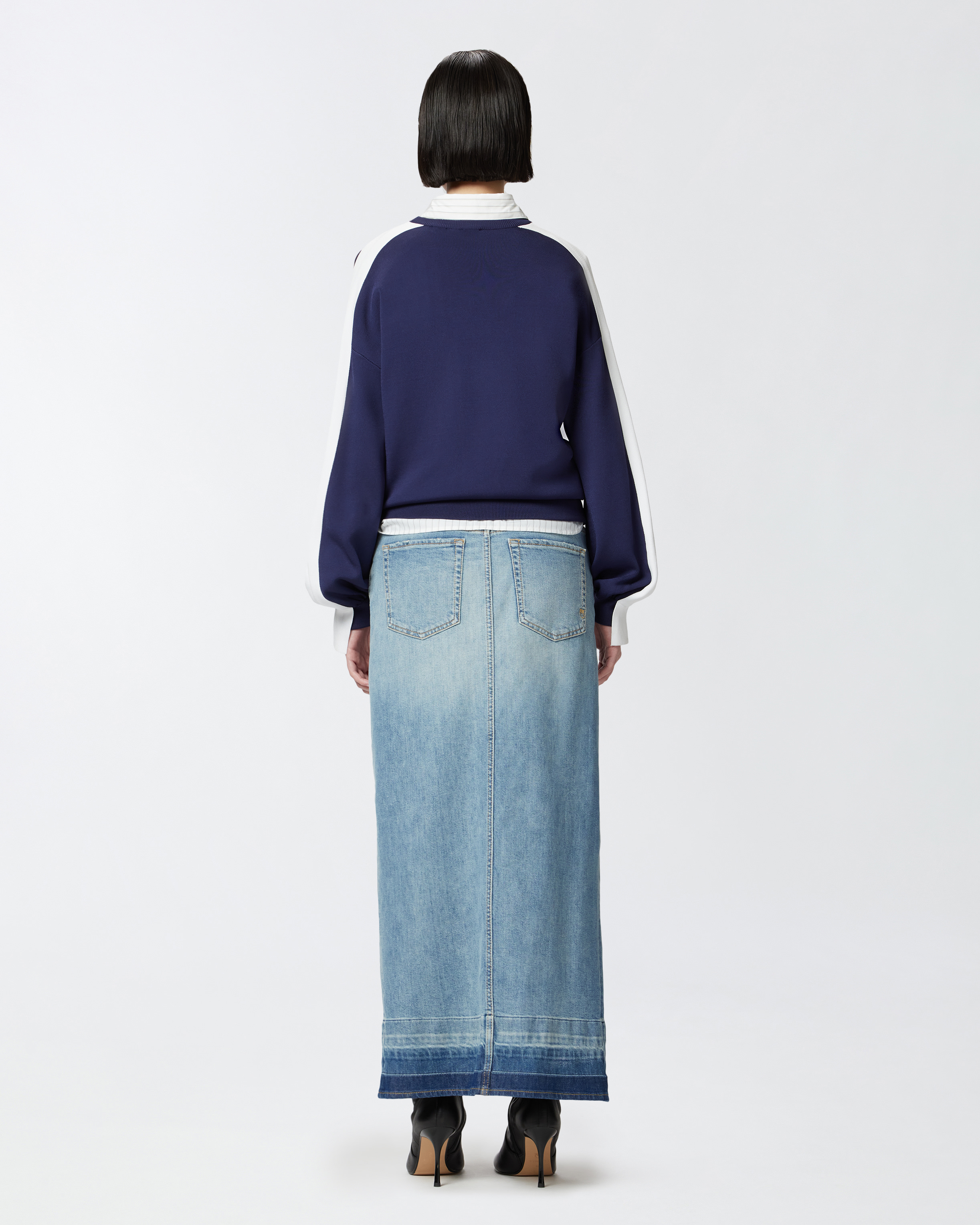 Pinko Crew-neck Sweatshirt With Wide Sleeves And Raised Logo In Blue/white