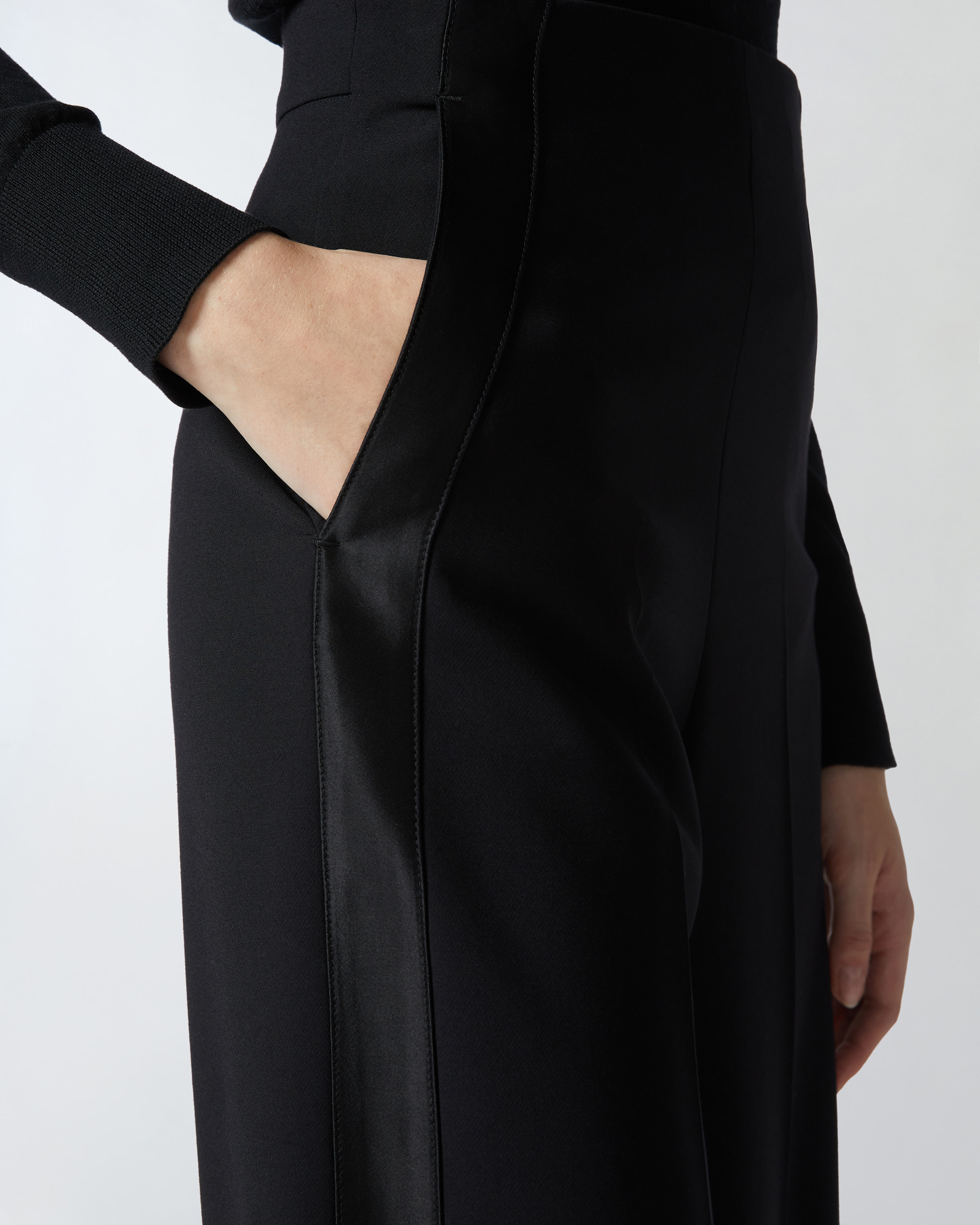 Pinko Elegant Trousers With Shiny Side Band In Limo Black