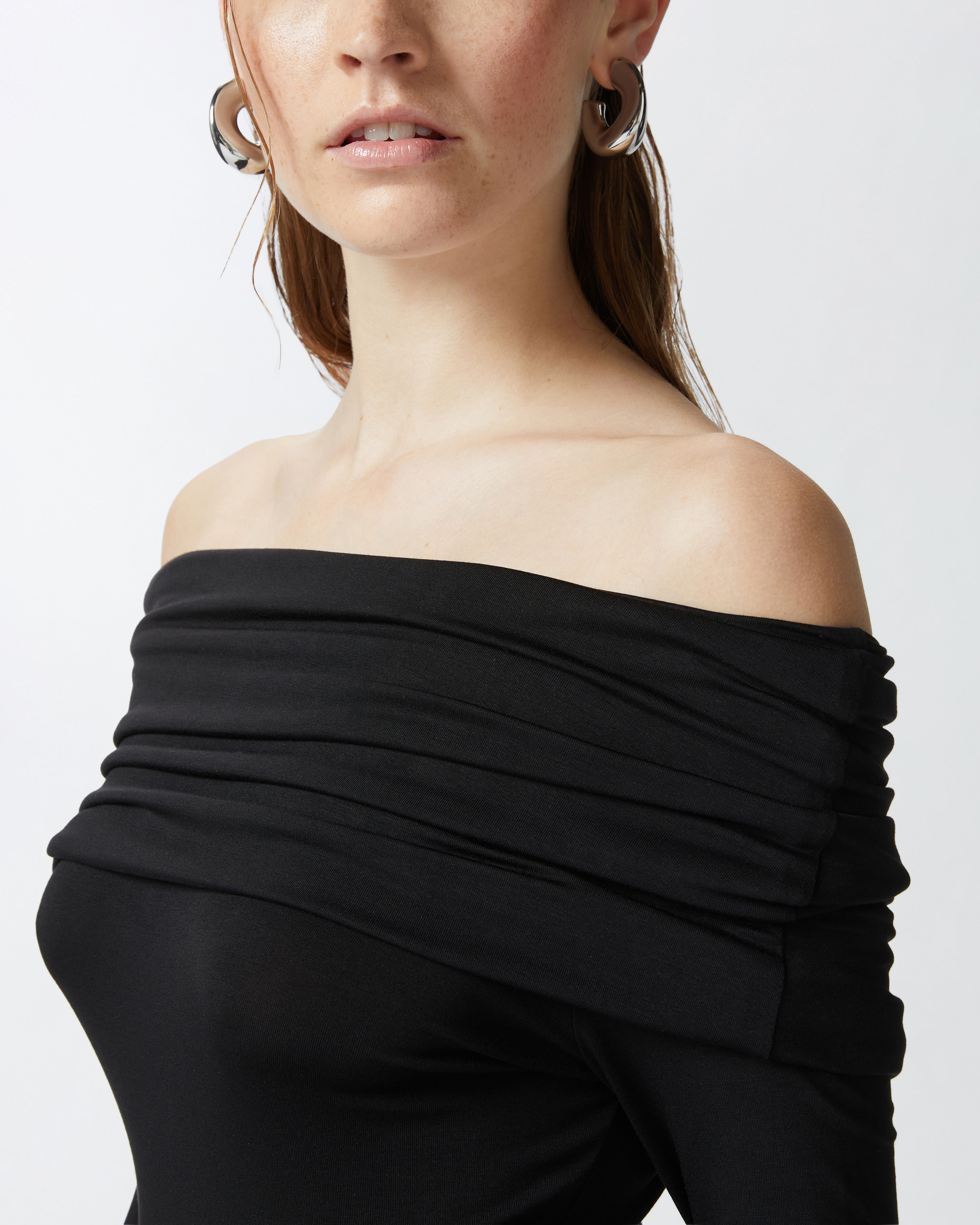 Pinko Long-sleeved Shirt With Off-the-shoulder In Limo Black