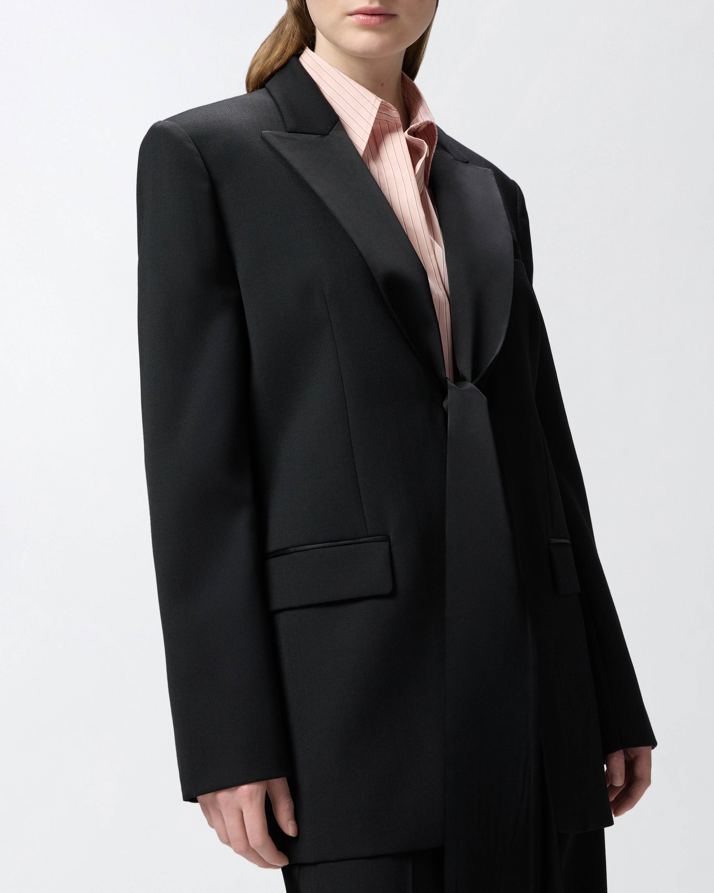 ジャケット PINKO GAZZELLA 104668A2CNZ99 Oversized wool blazer with satin collar PINKO → Shop Online