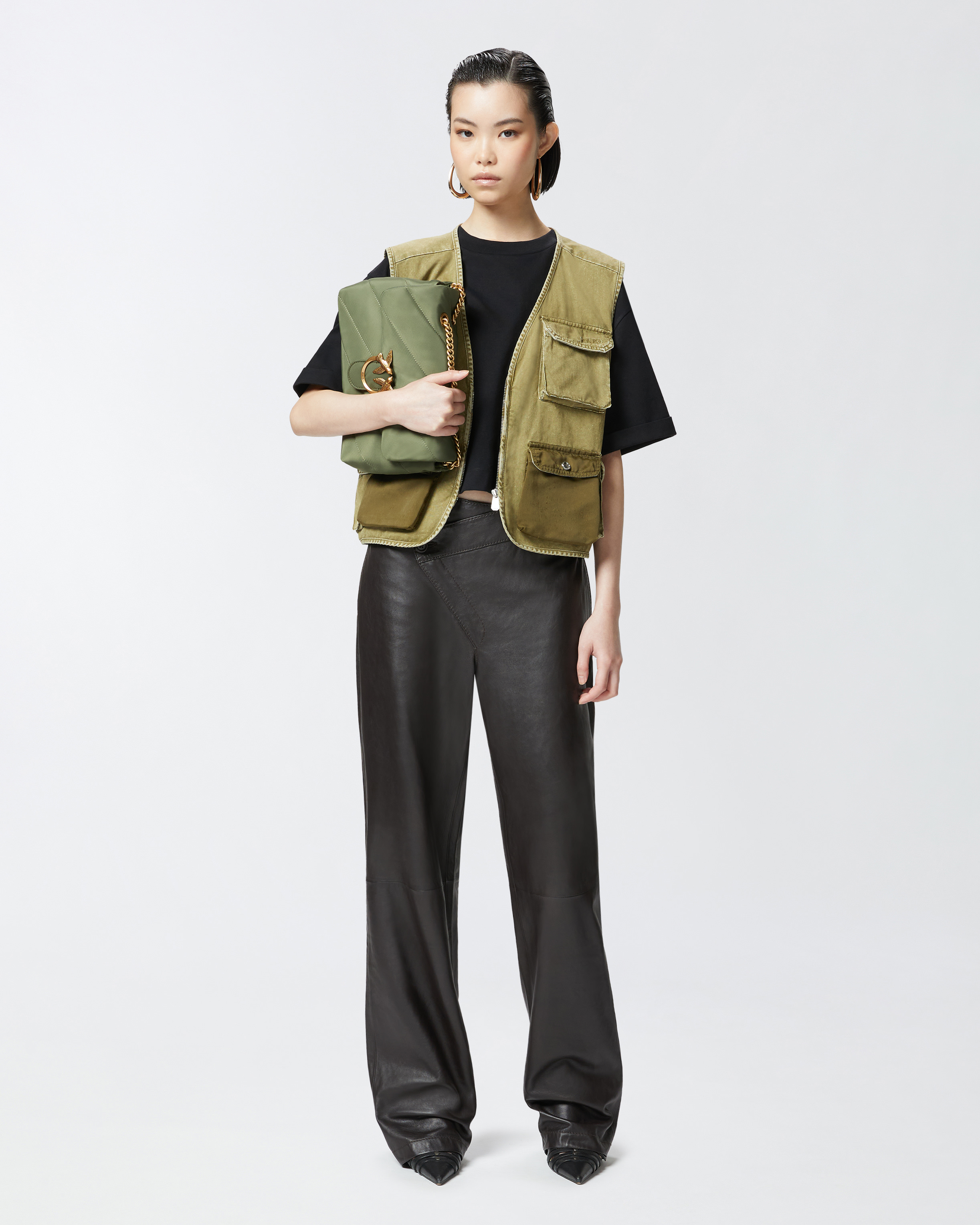 Pinko Embroidered-logo T-shirt In Limo Black