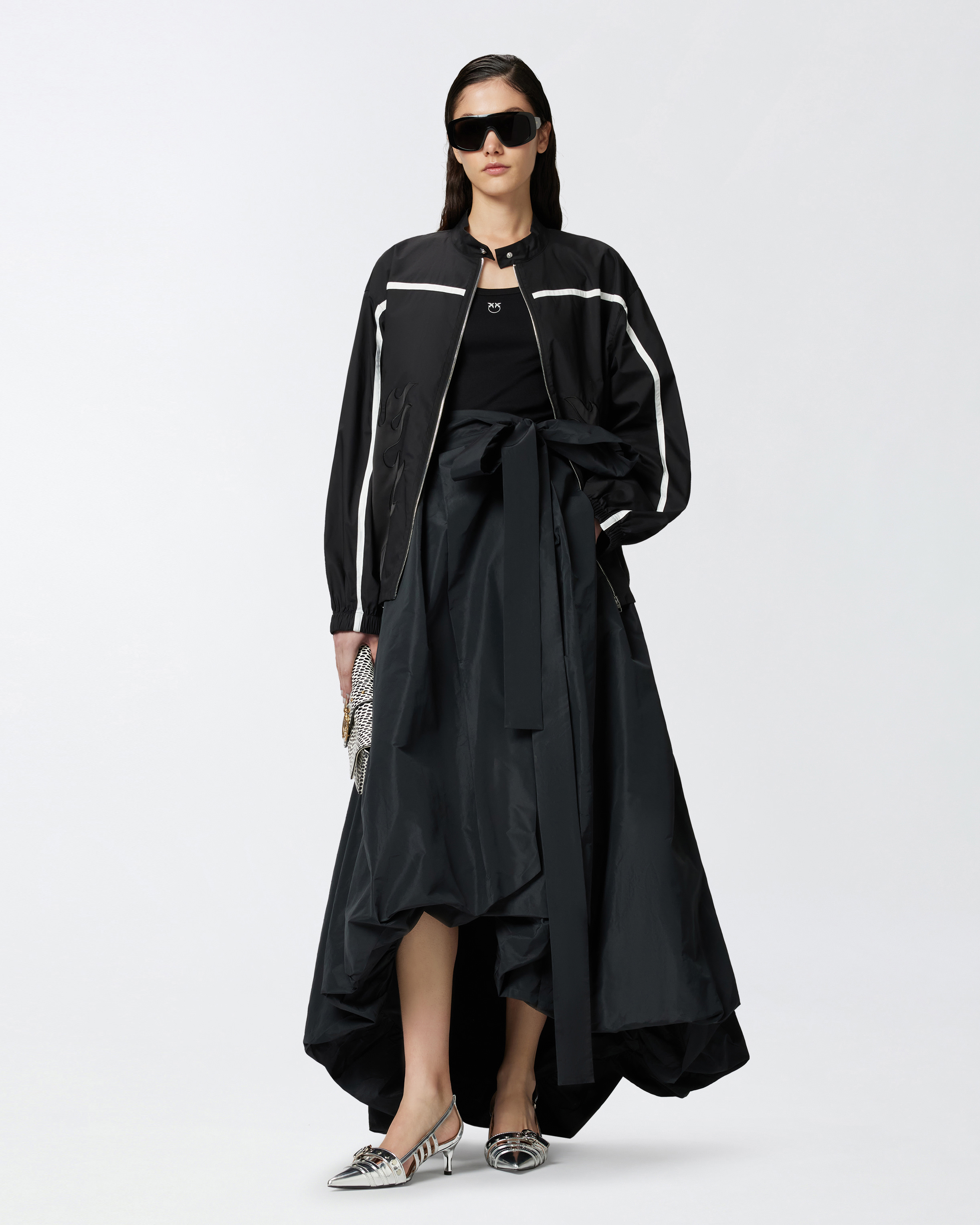 Pinko Wide Taffeta Skirt With Bow In Noir Limousine