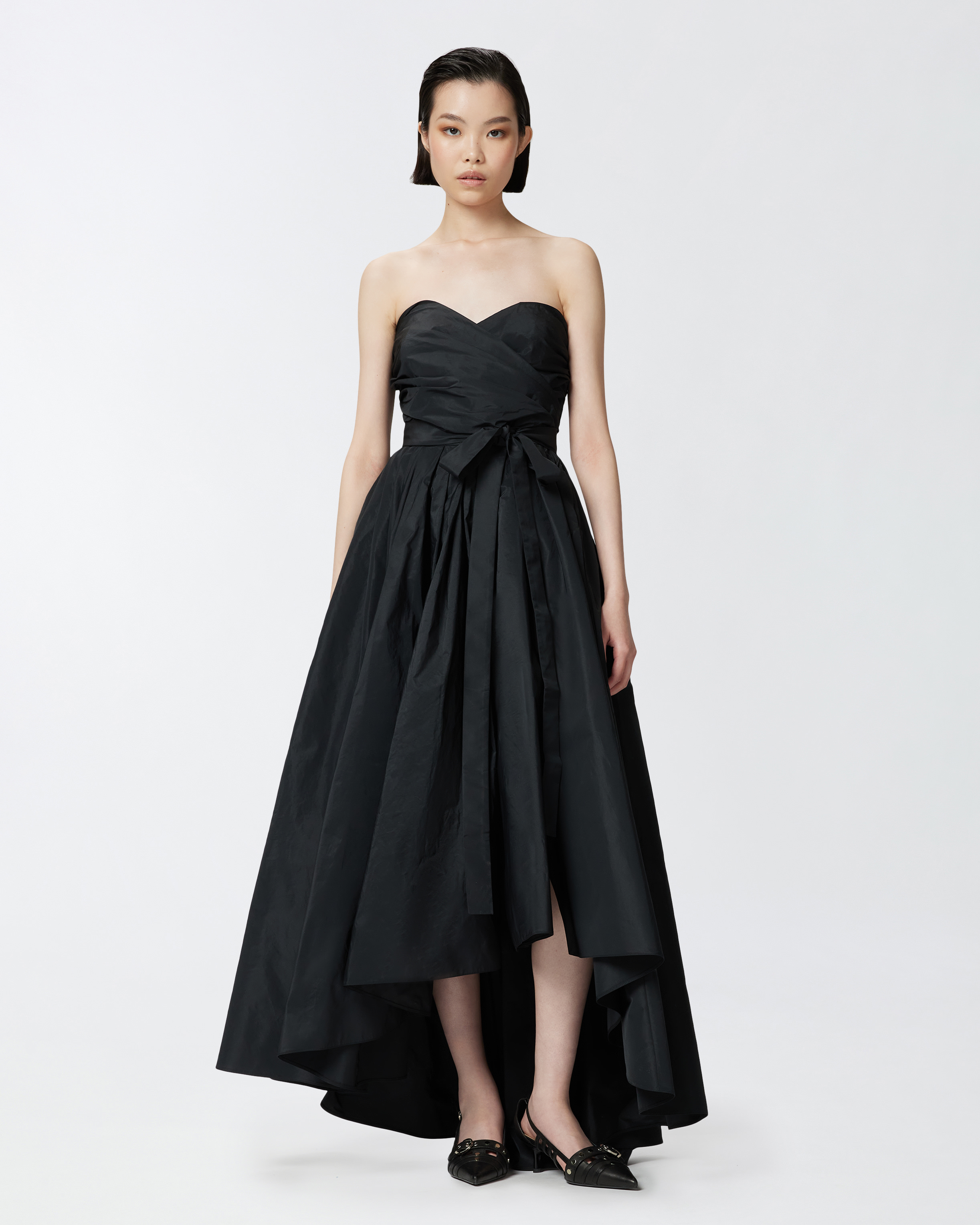 Special-occasion taffeta dress with sweetheart neckline