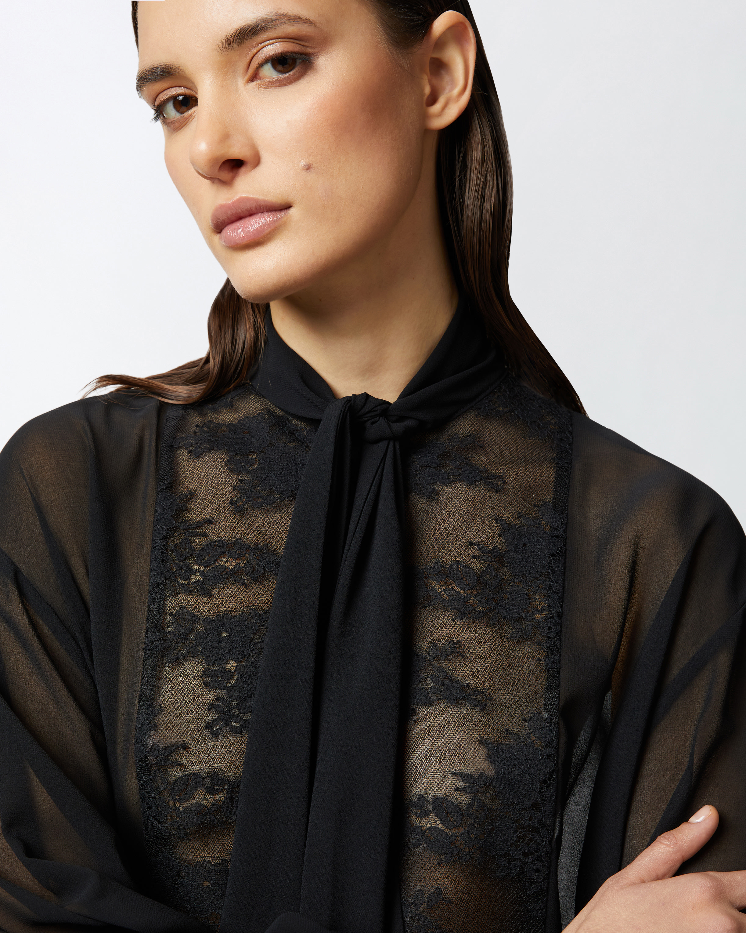 Pinko Mini-robe Chemise En Dentelle Transparente In Limo Black