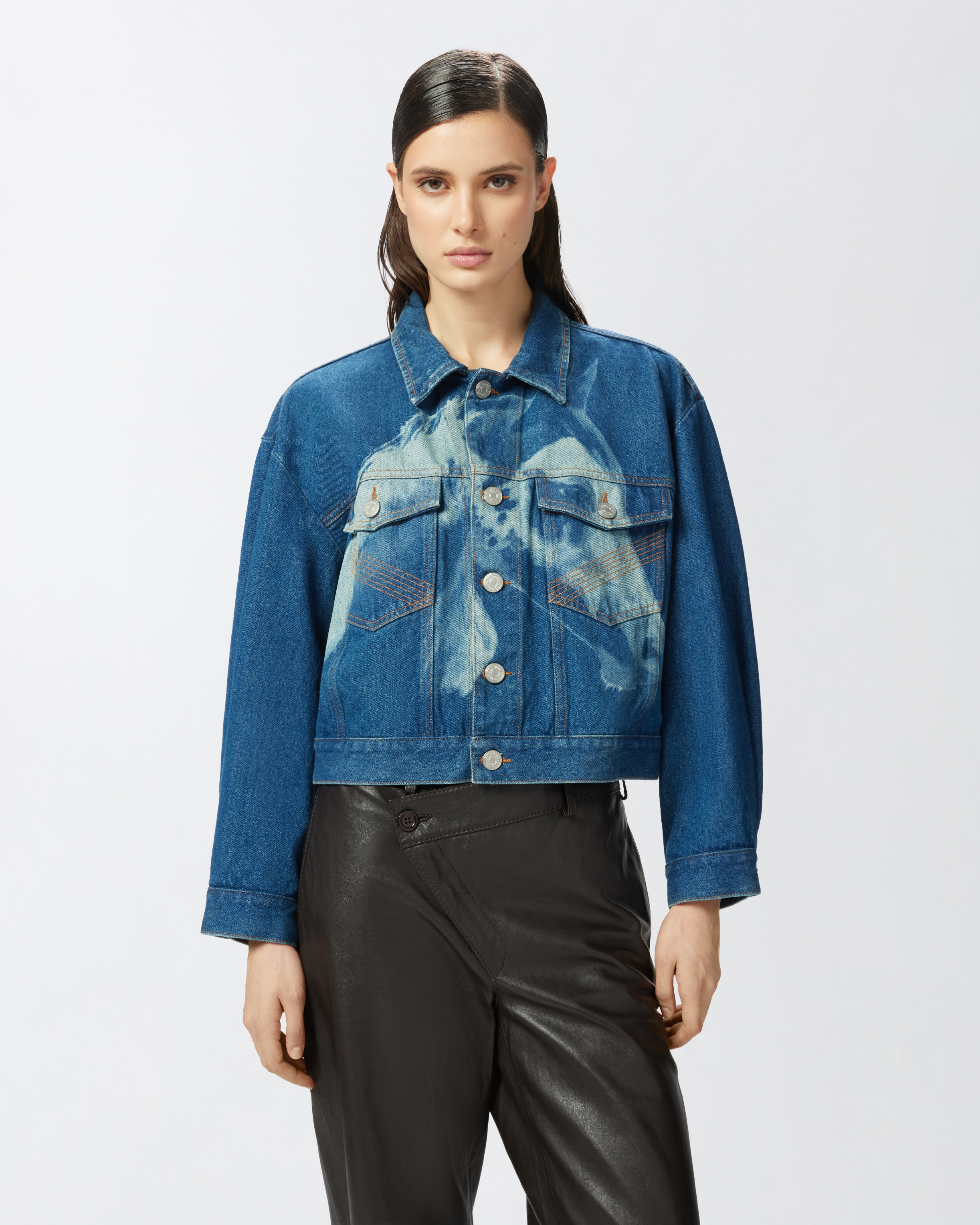 Pinko Jeansjacke Mit Pferde-print In Rinse Wash