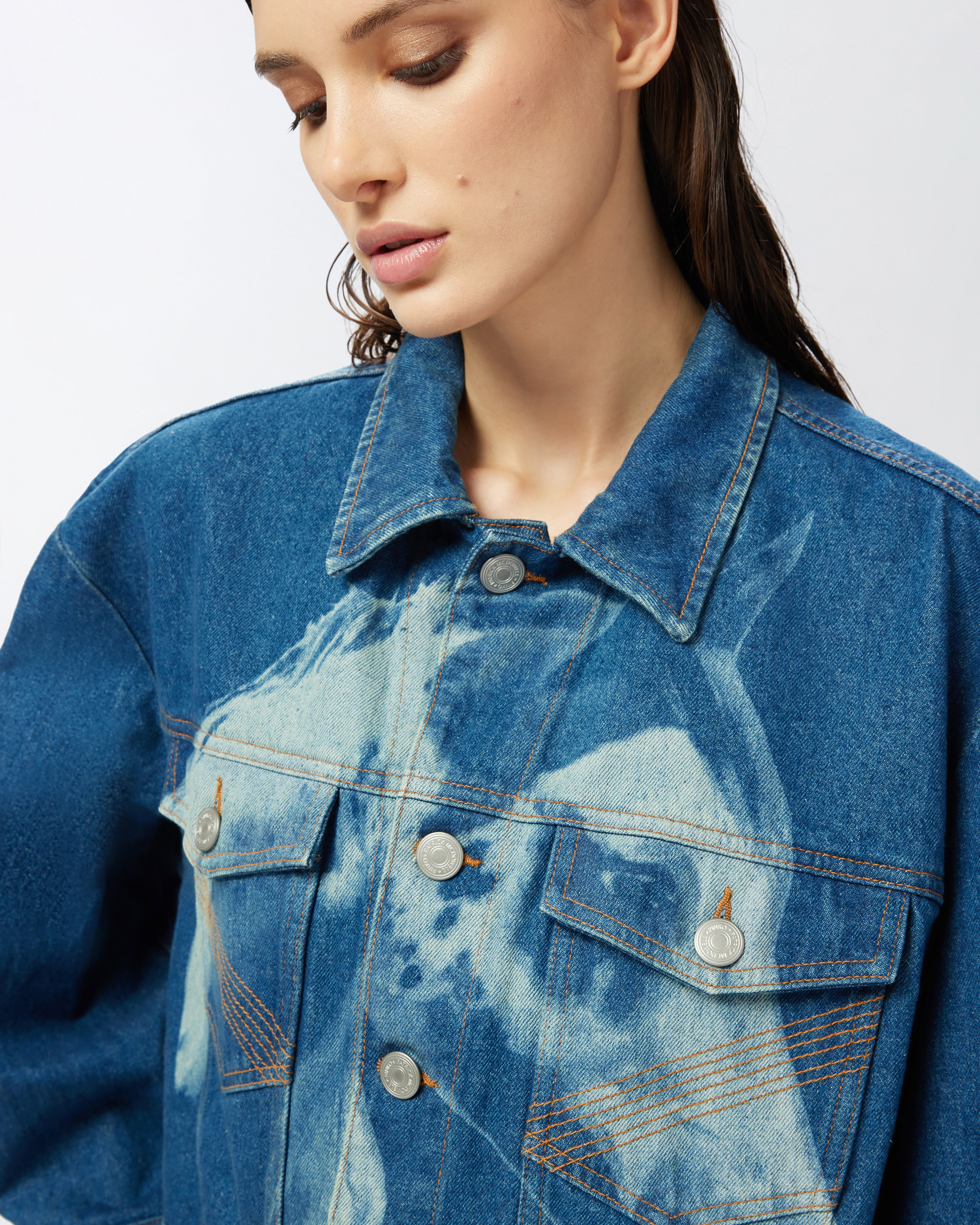 Pinko Jeansjacke Mit Pferde-print In Rinse Wash