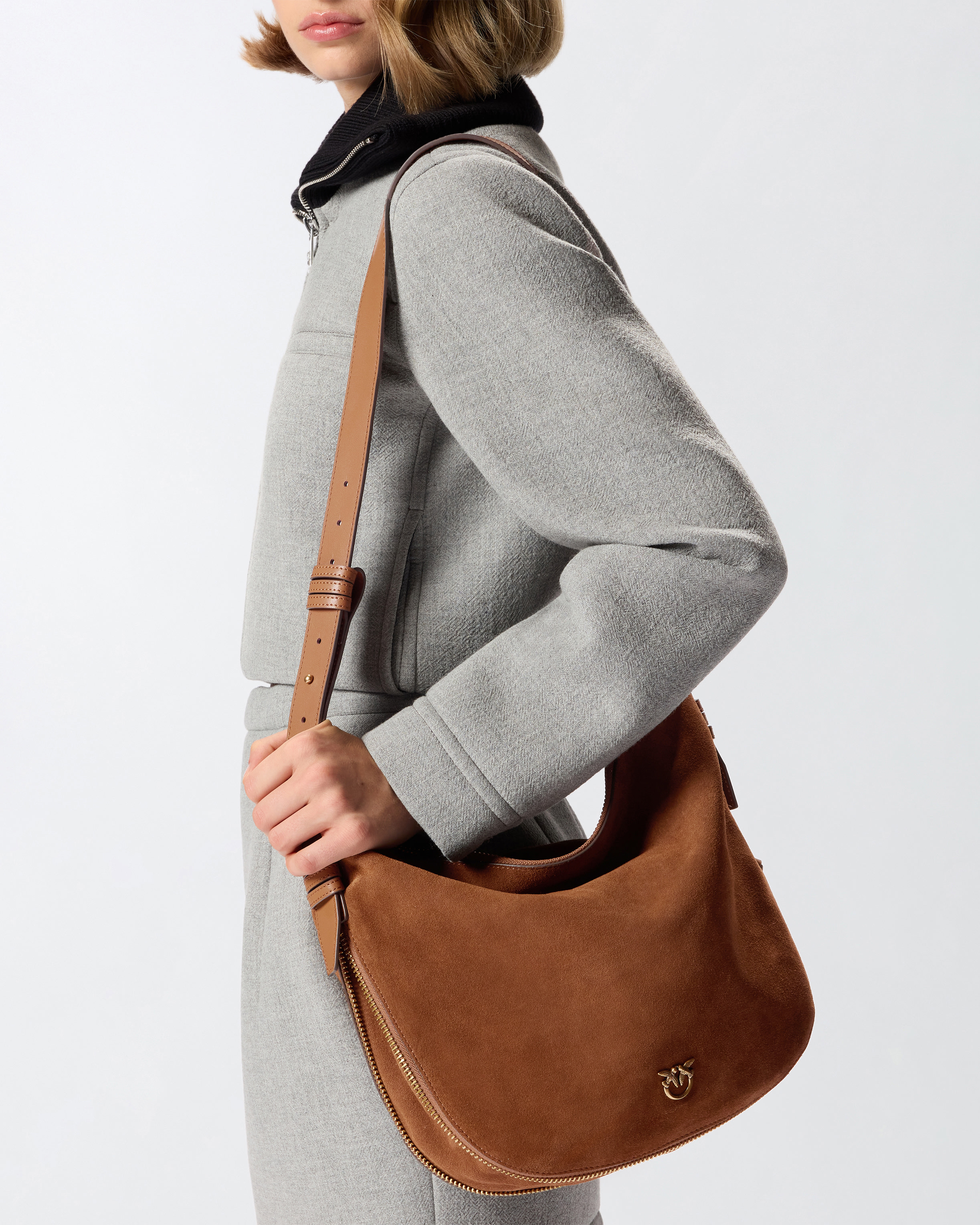 Замшевая сумка хобо на плечо среднего размера с логотипом Love Birds 5