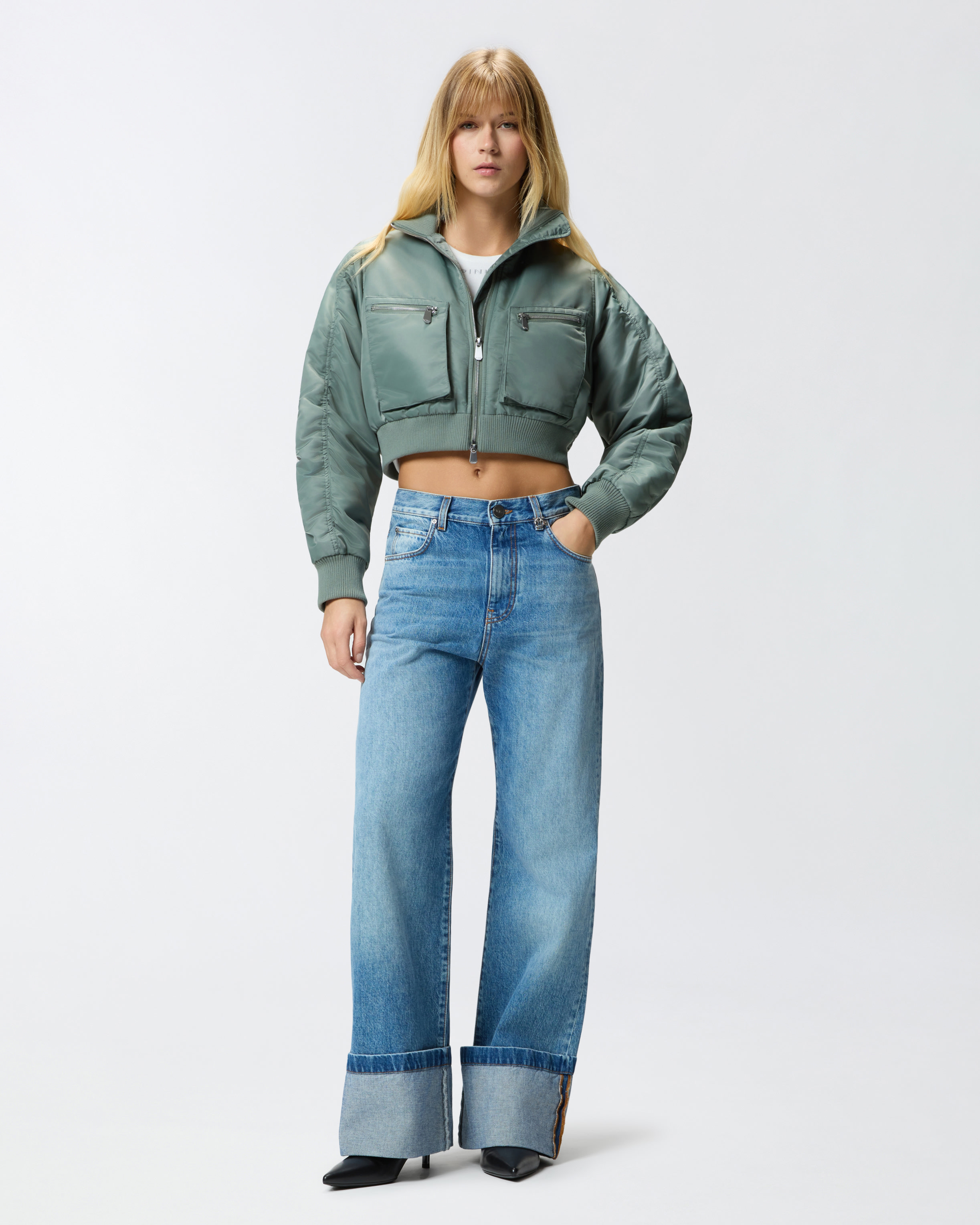 Bomber corto in raso tecnico 1