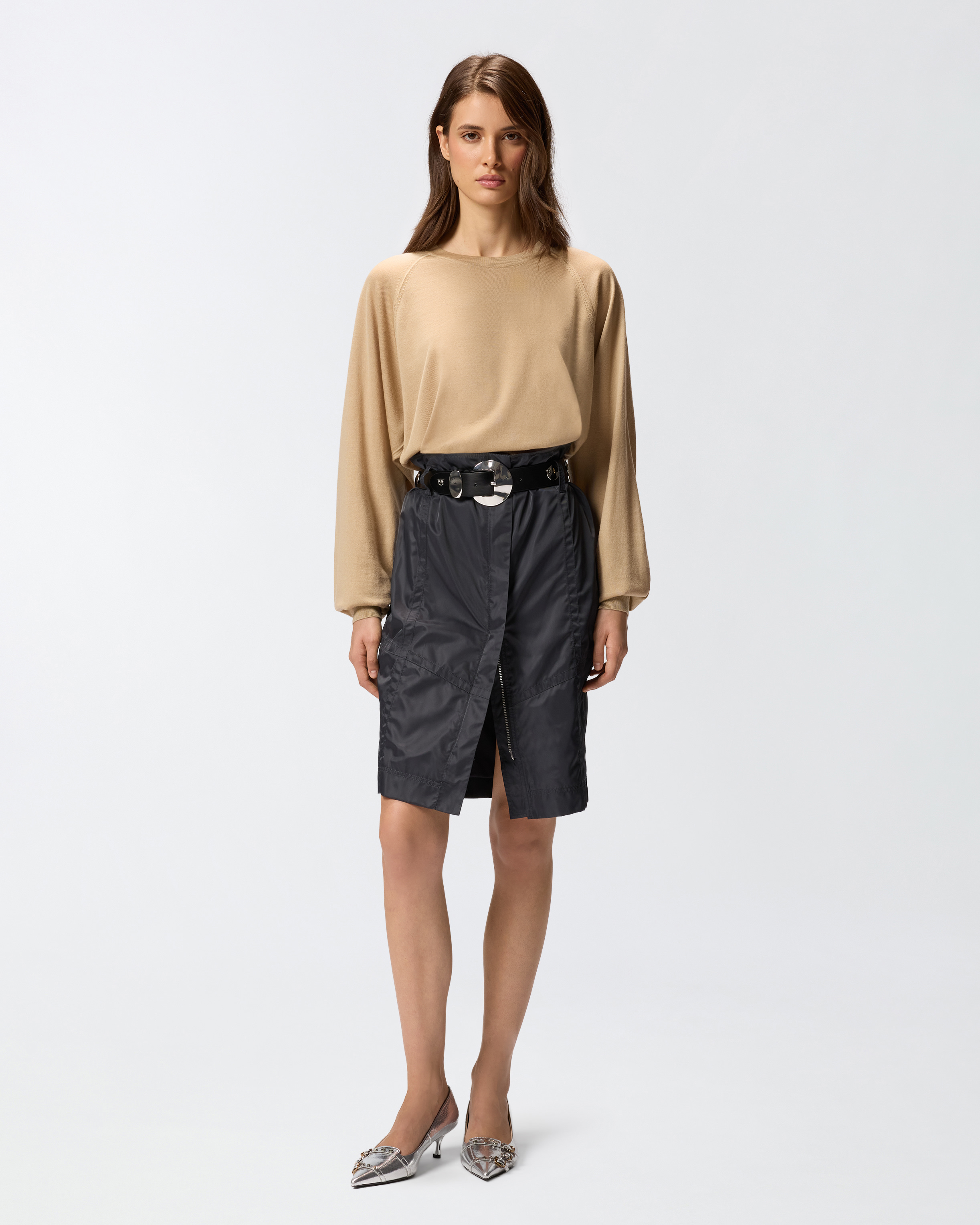 Sweterek z okrągłym dekoltem i długim rękawem 1