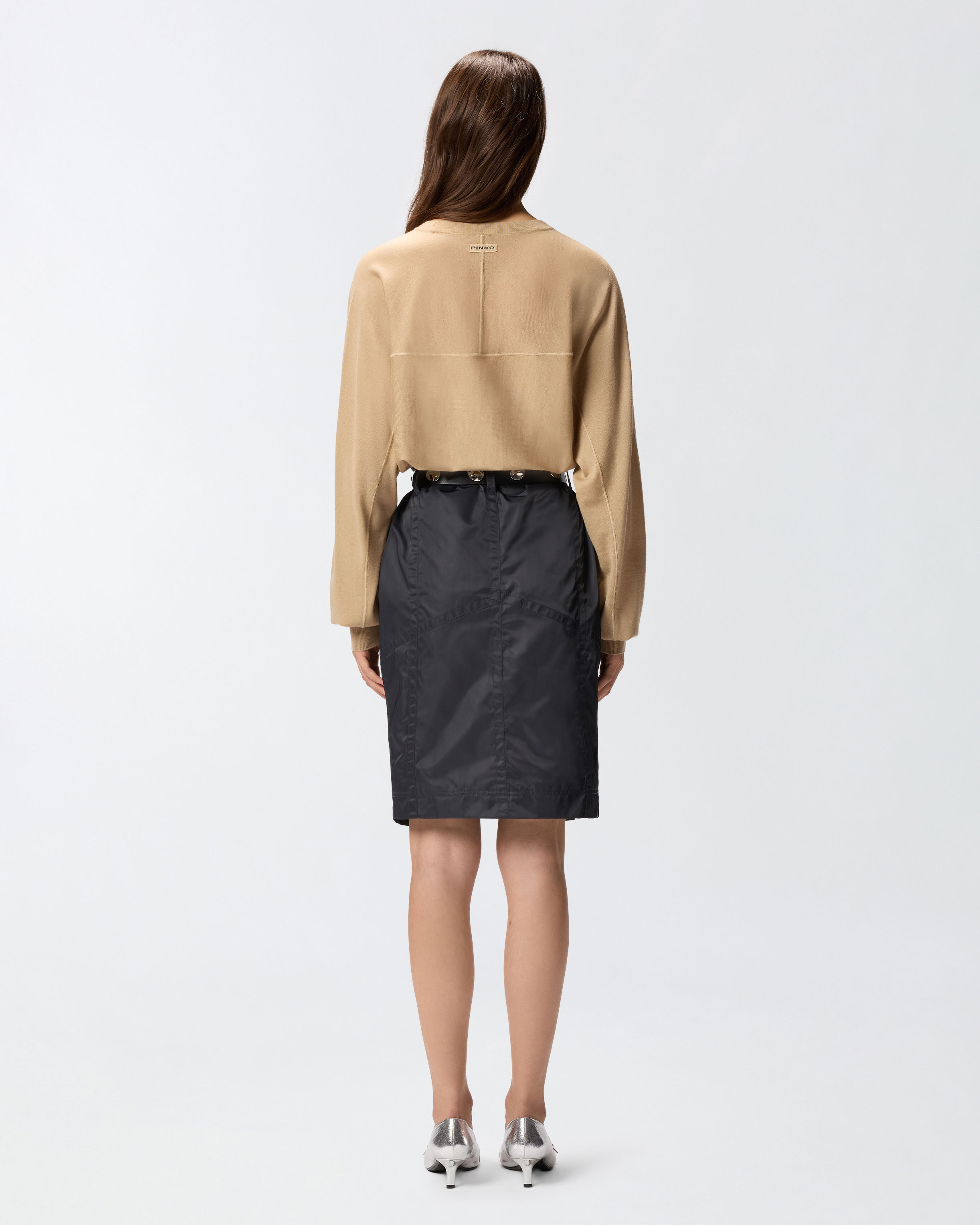 Sweterek z okrągłym dekoltem i długim rękawem 2