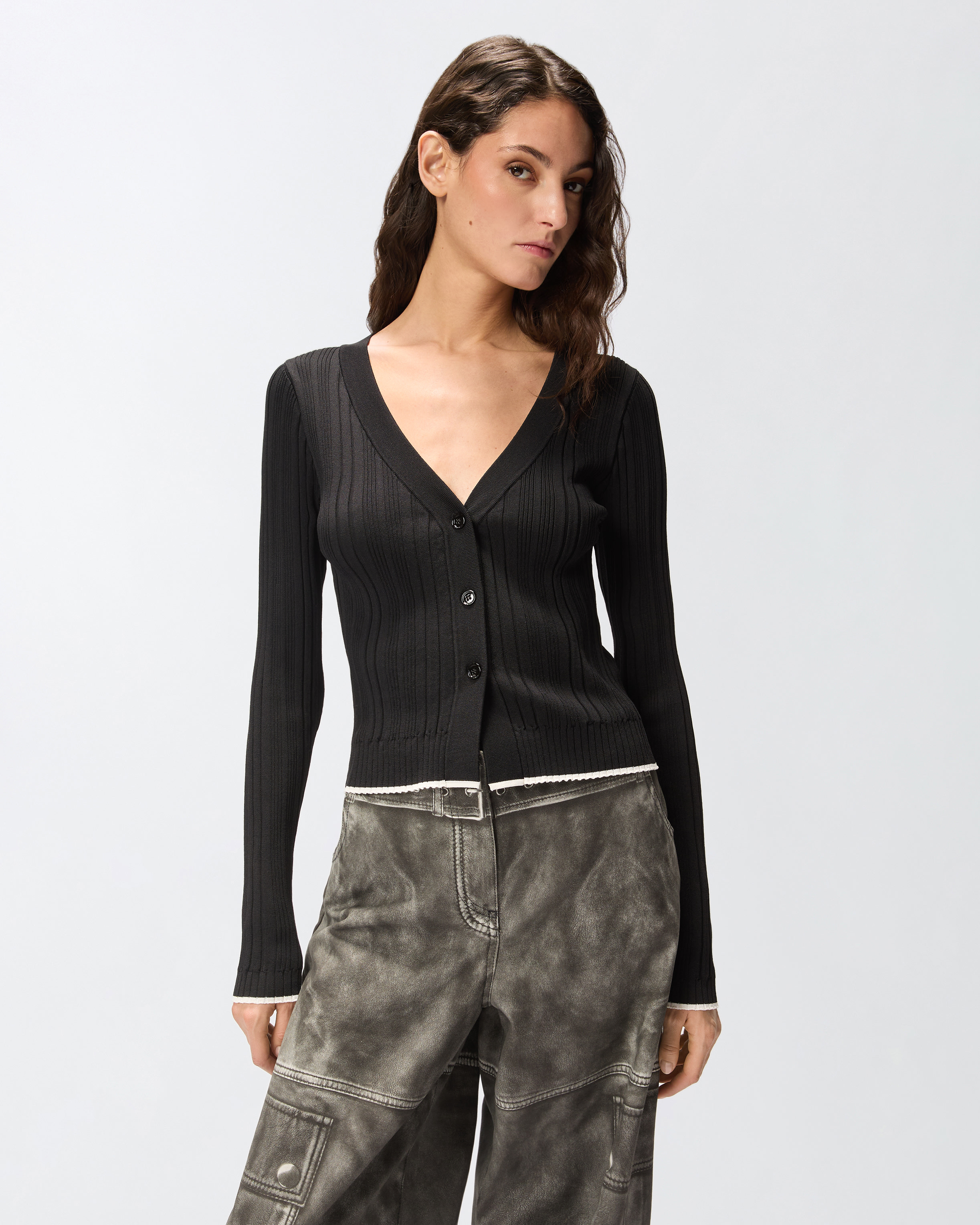 细罗纹 V 领开衫 0