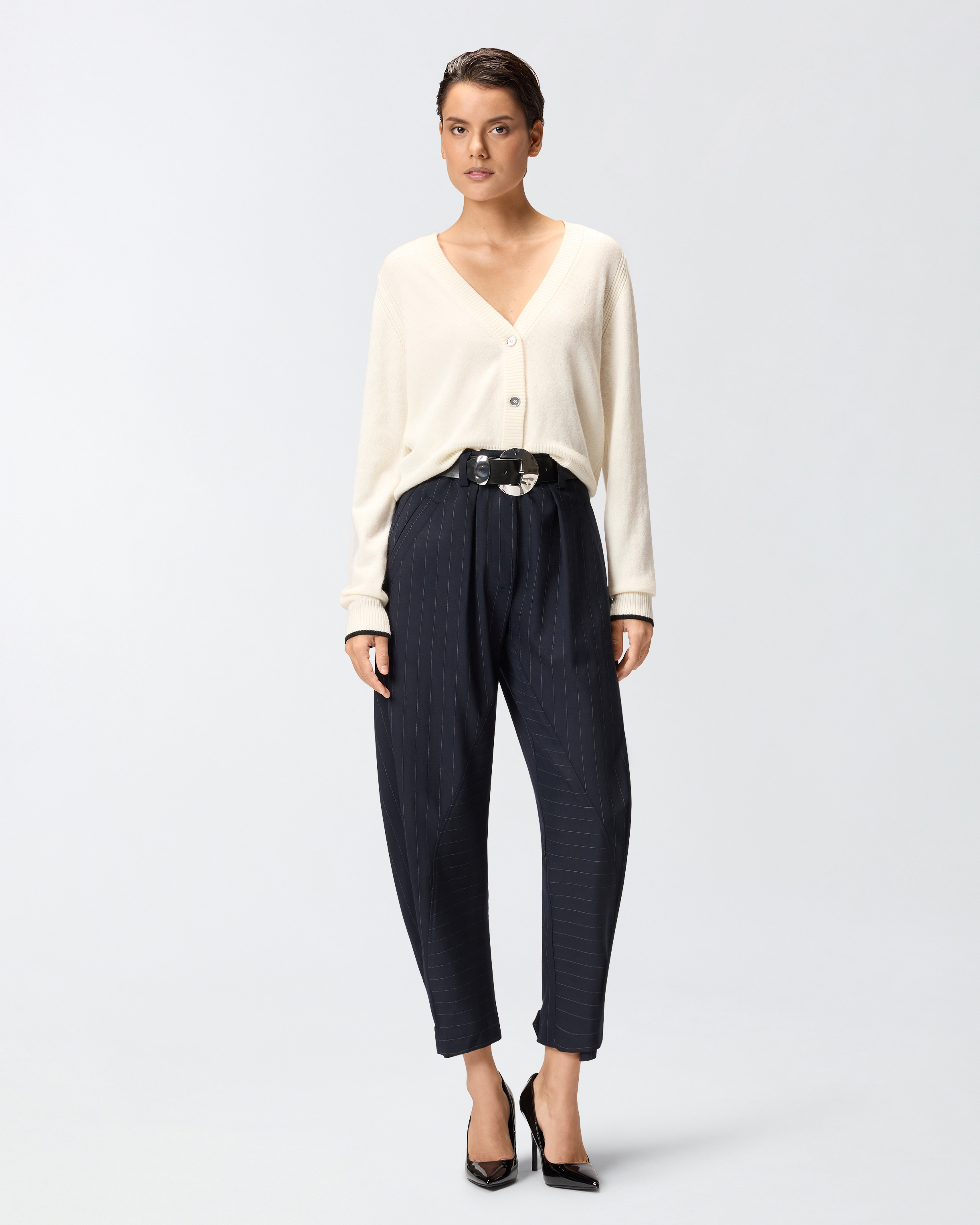 Кардиган с V-образным вырезом 1