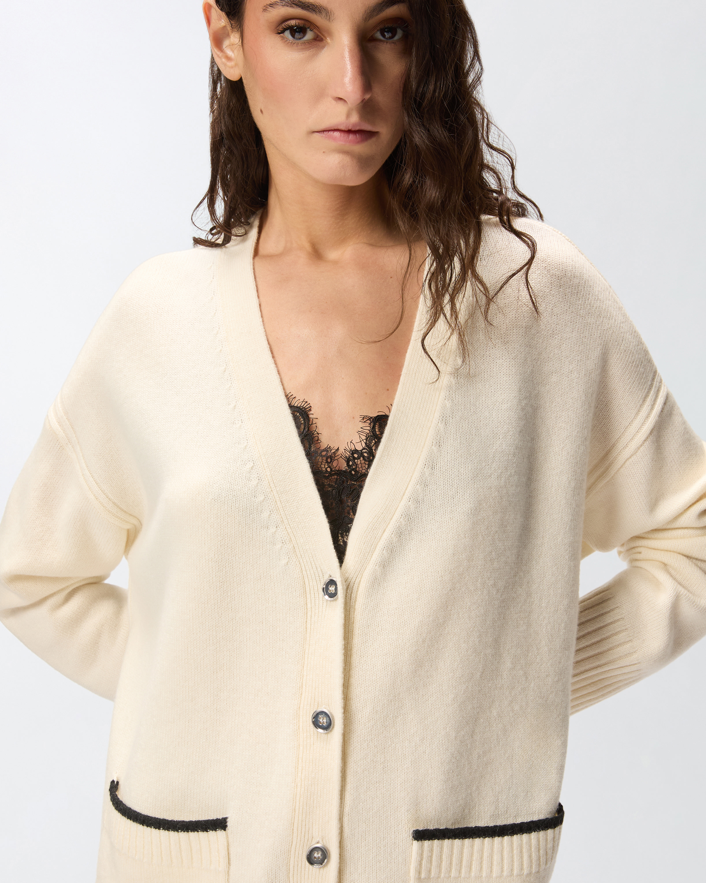 Cardigan lungo con scollo a V 3