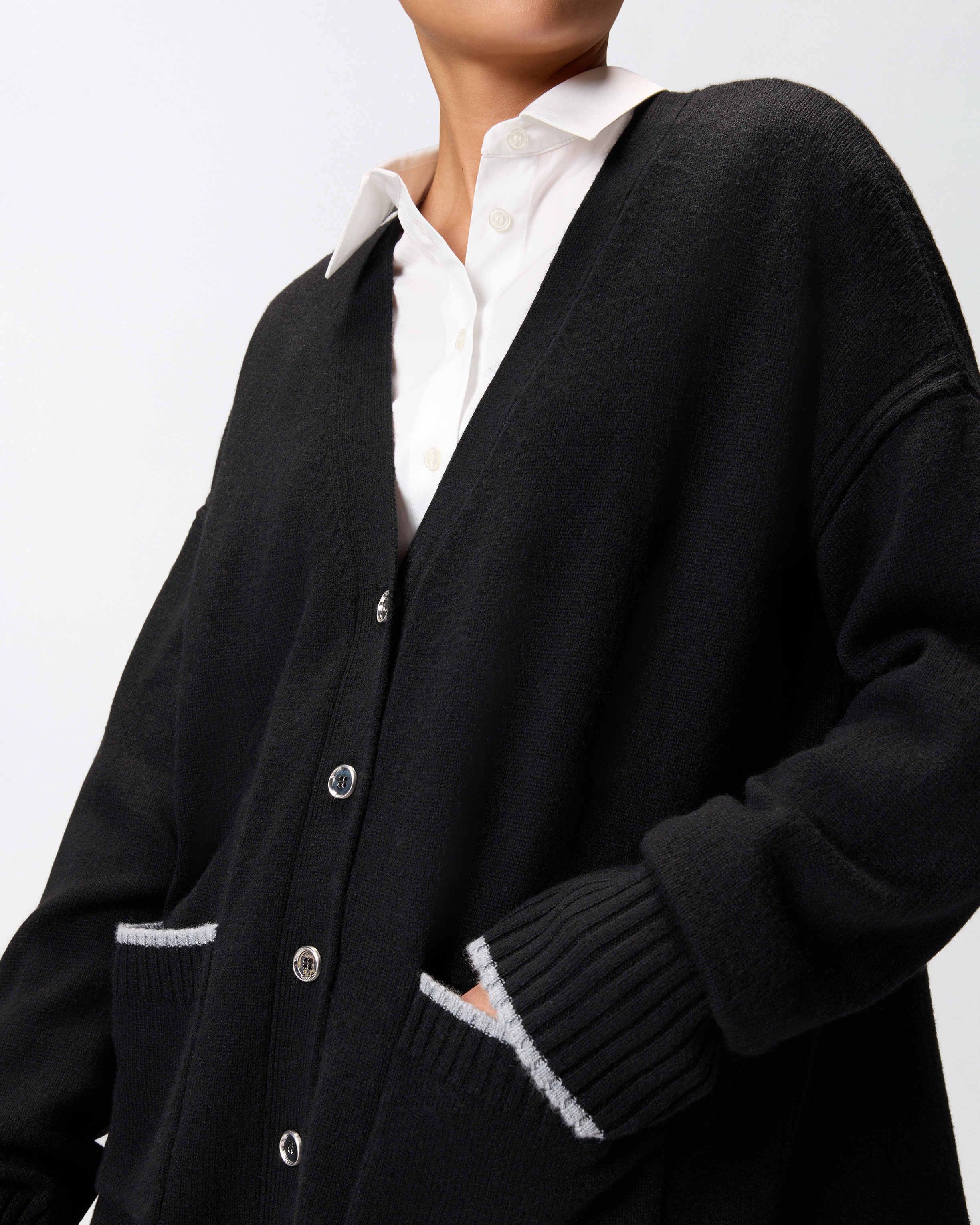 Lange Cardigan mit V-Ausschnitt 3