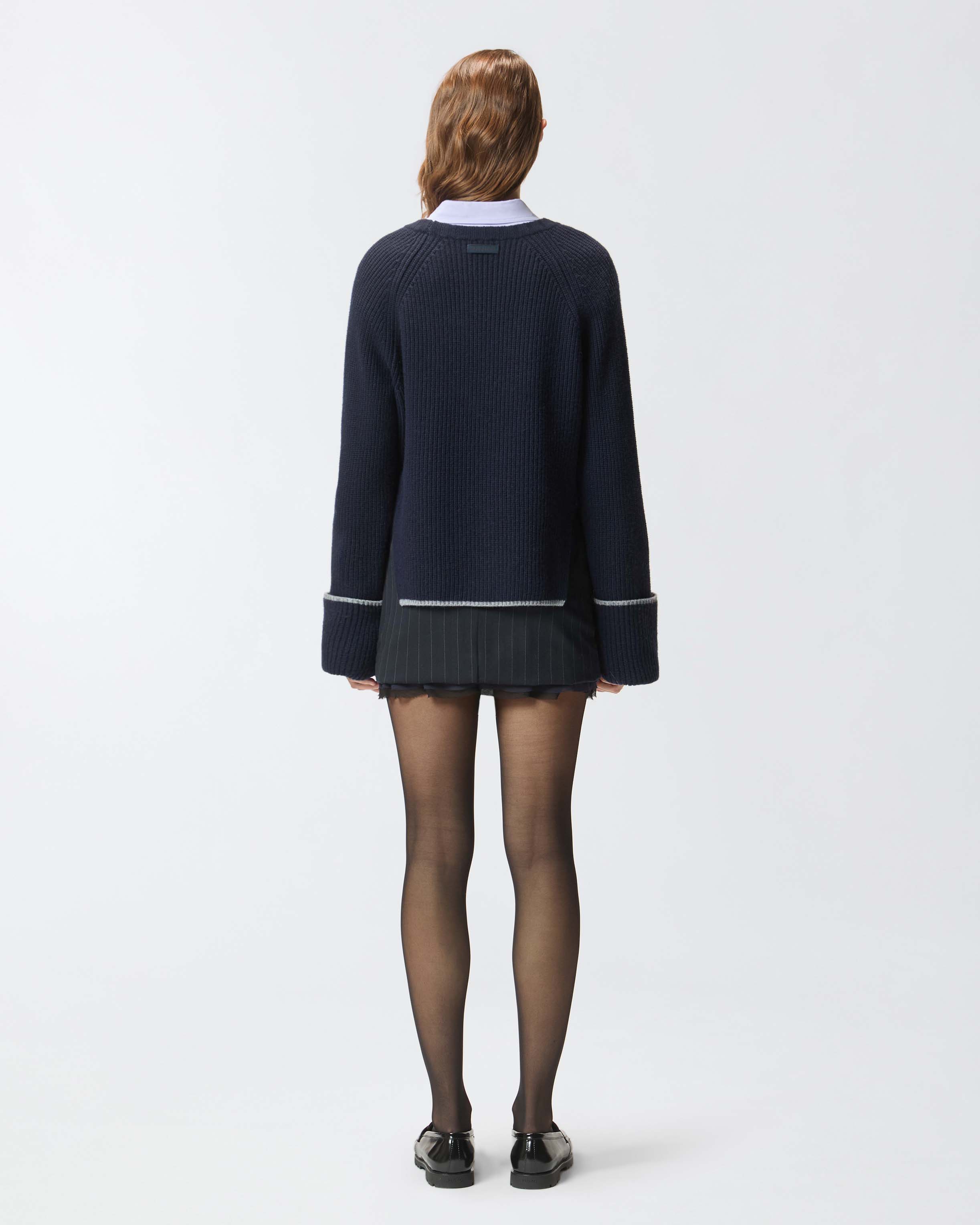 宽松圆领毛衣 2