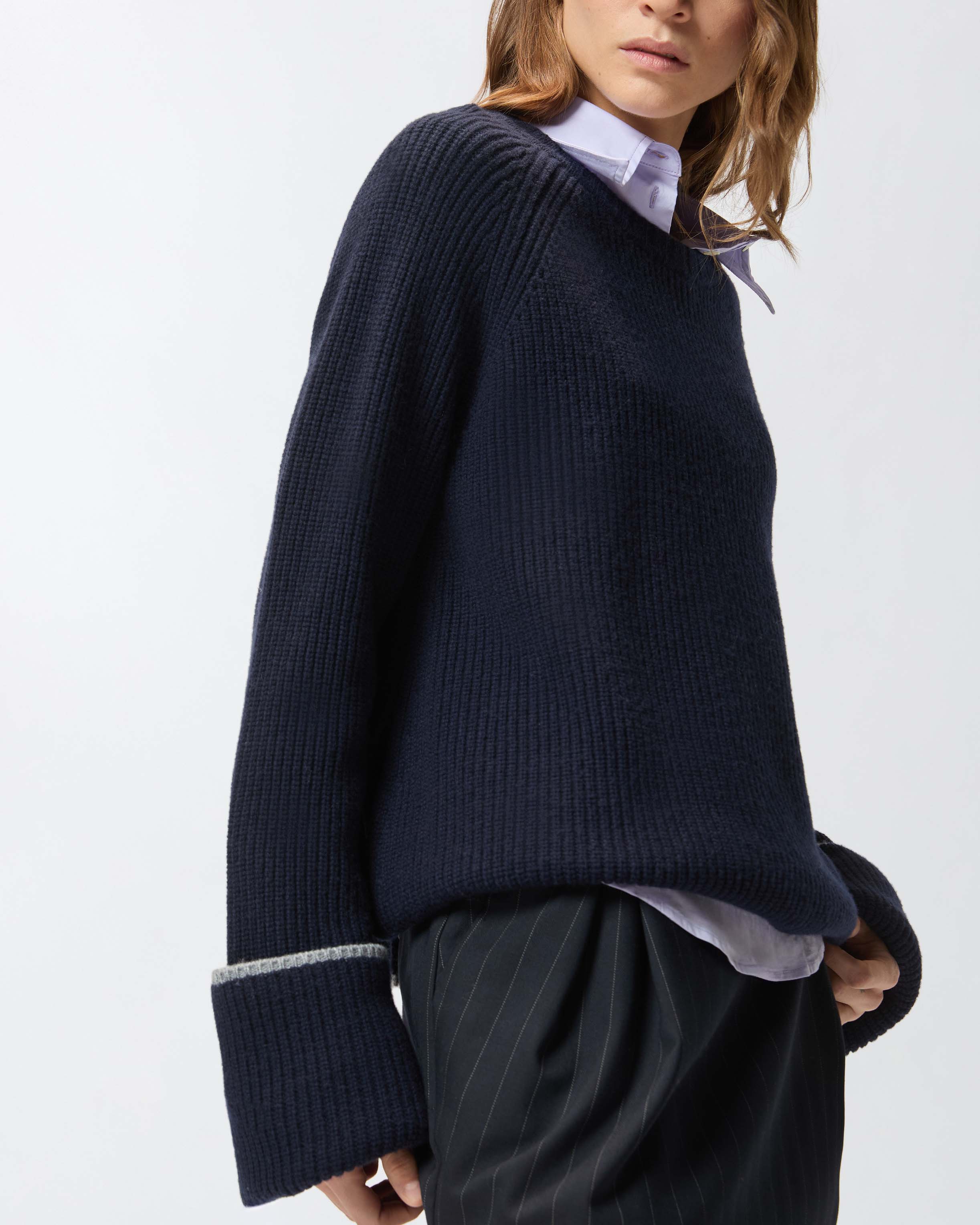 宽松圆领毛衣 3